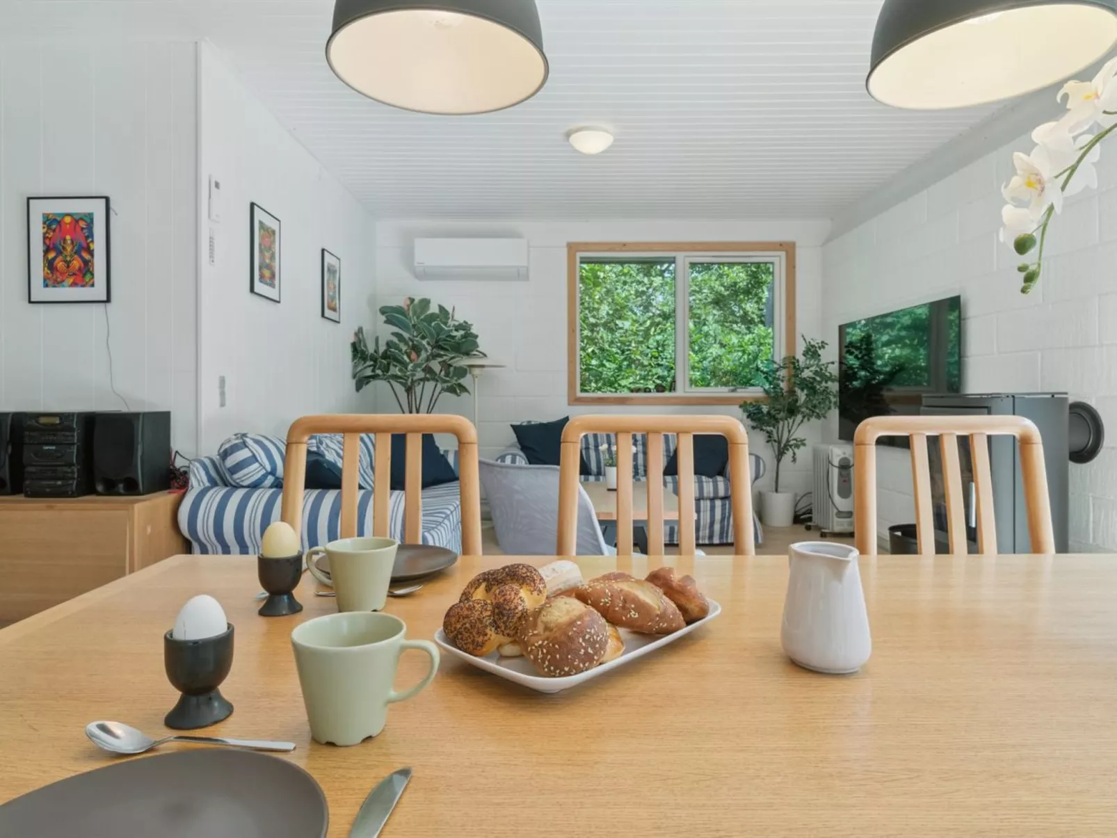 "Henri" - 800m from the sea-Dedans