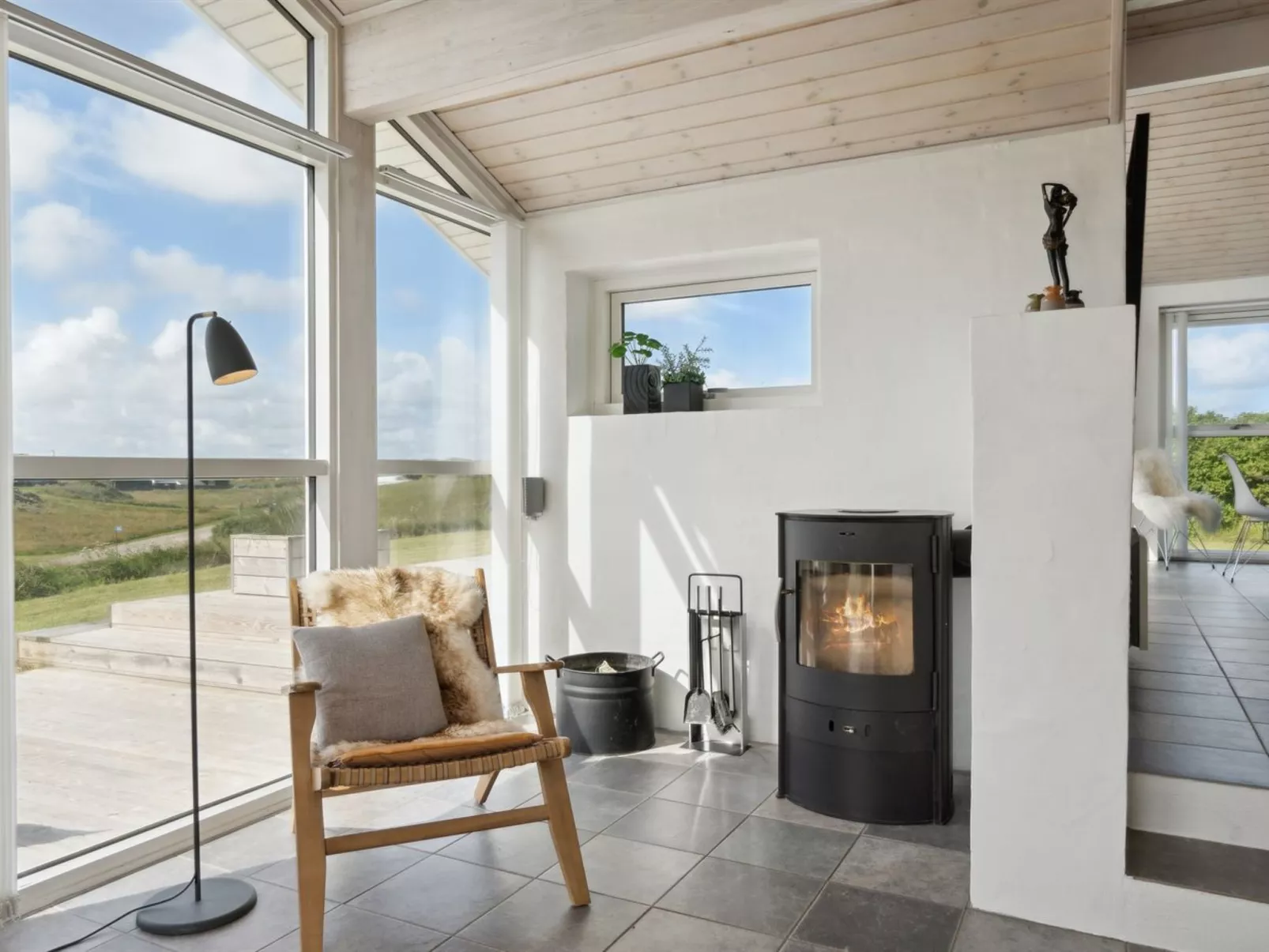 "Ohto" - 281m from the sea-Dedans