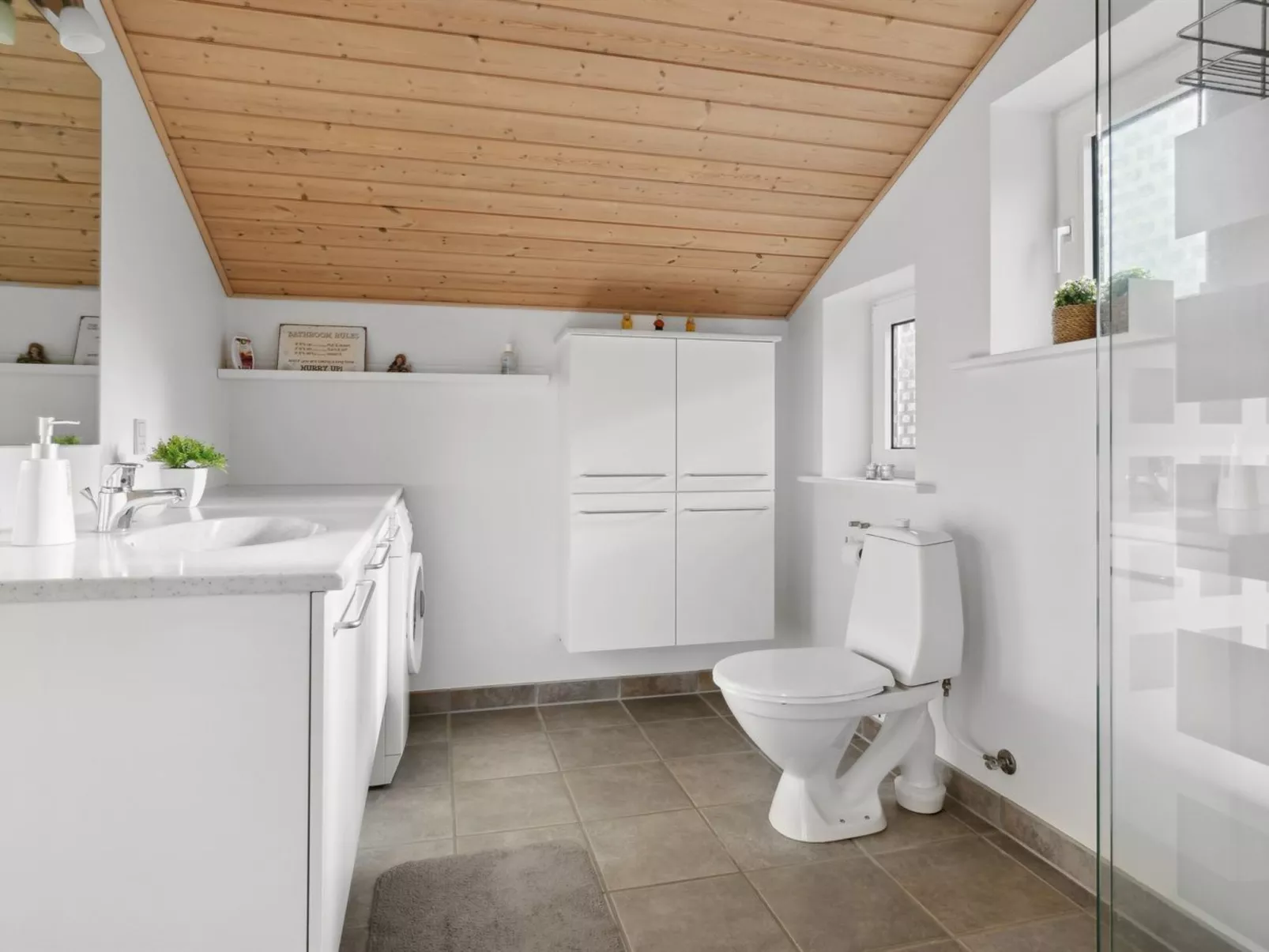 "Biriel" - 1km from the sea-Inside