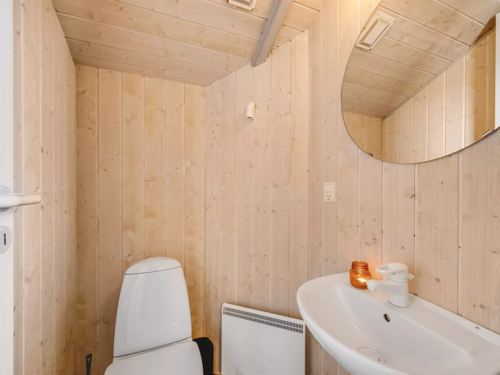 "Tuure" -  from the sea-Dedans