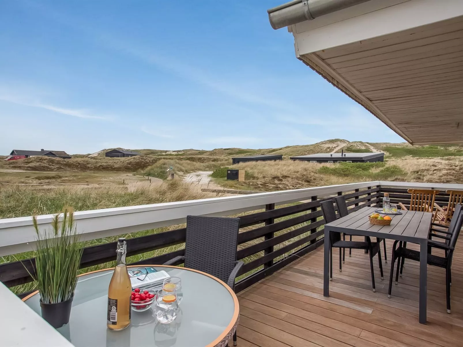 "Ozeana" -  from the sea-Dehors