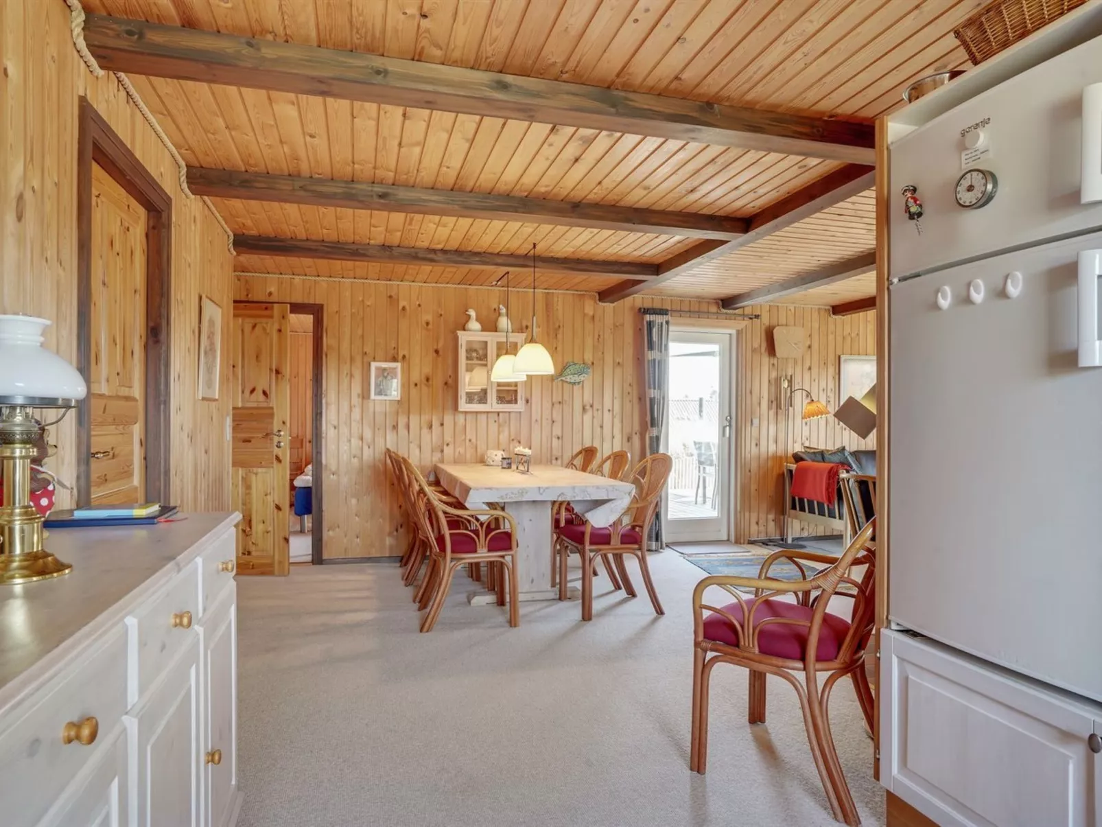 "Edna" - 800m from the sea-Dedans