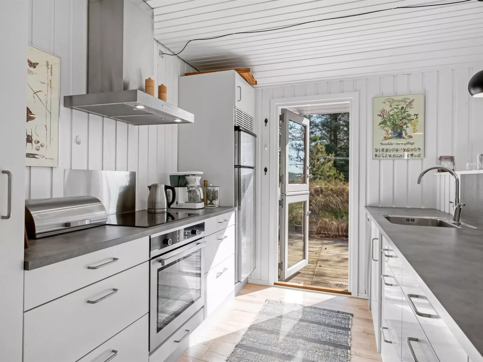 "Tove" - 1.5km from the sea-Drinnen