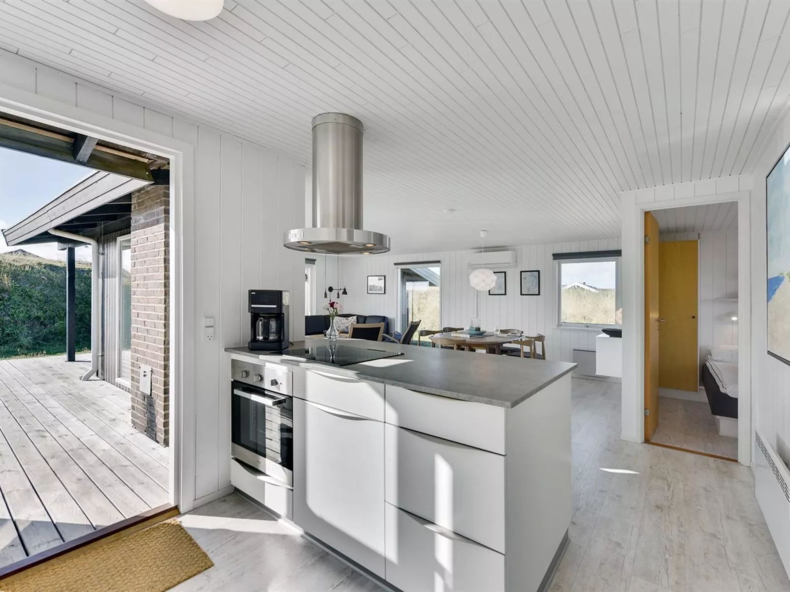 "Aiske" -  from the sea-Inside