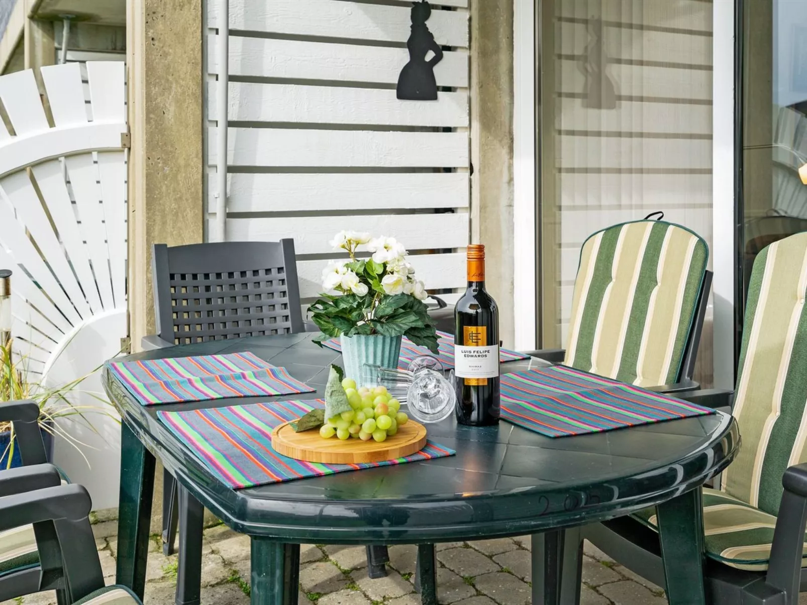 "Iliane" - 100m from the sea-Outside