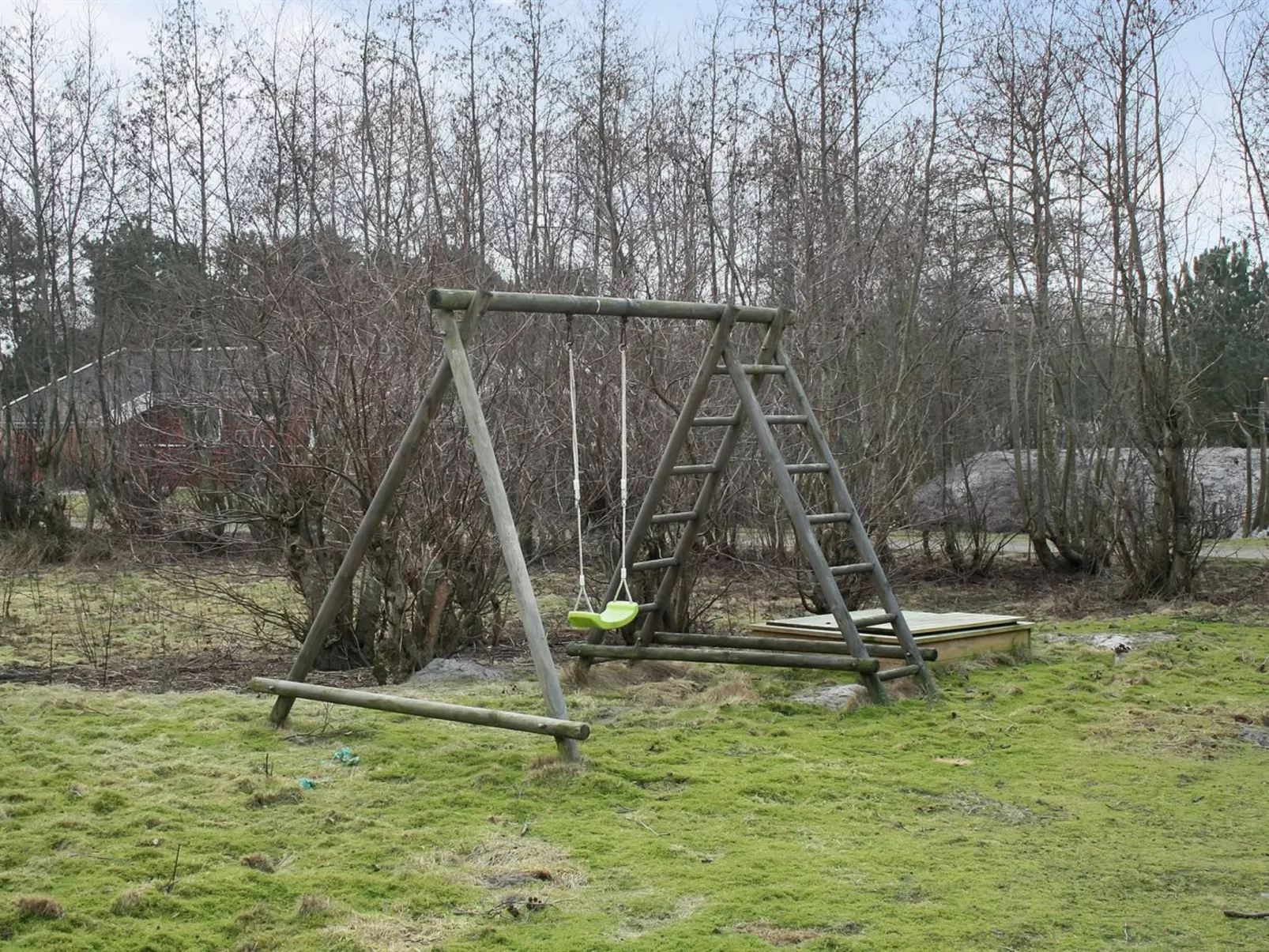 "Svanhild" - 1.2km from the sea-Outside