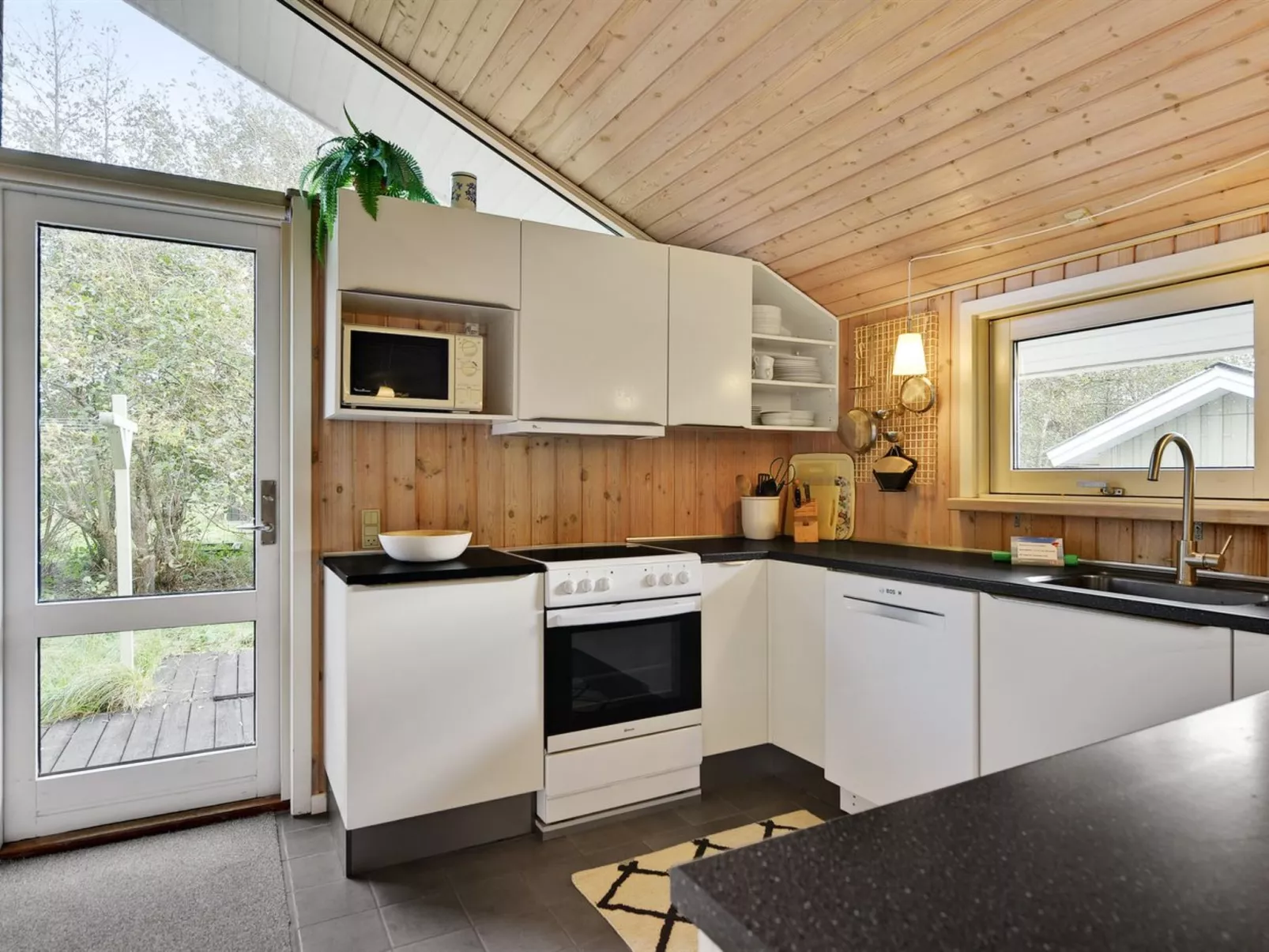 "Nanne" - 1km from the sea-Inside