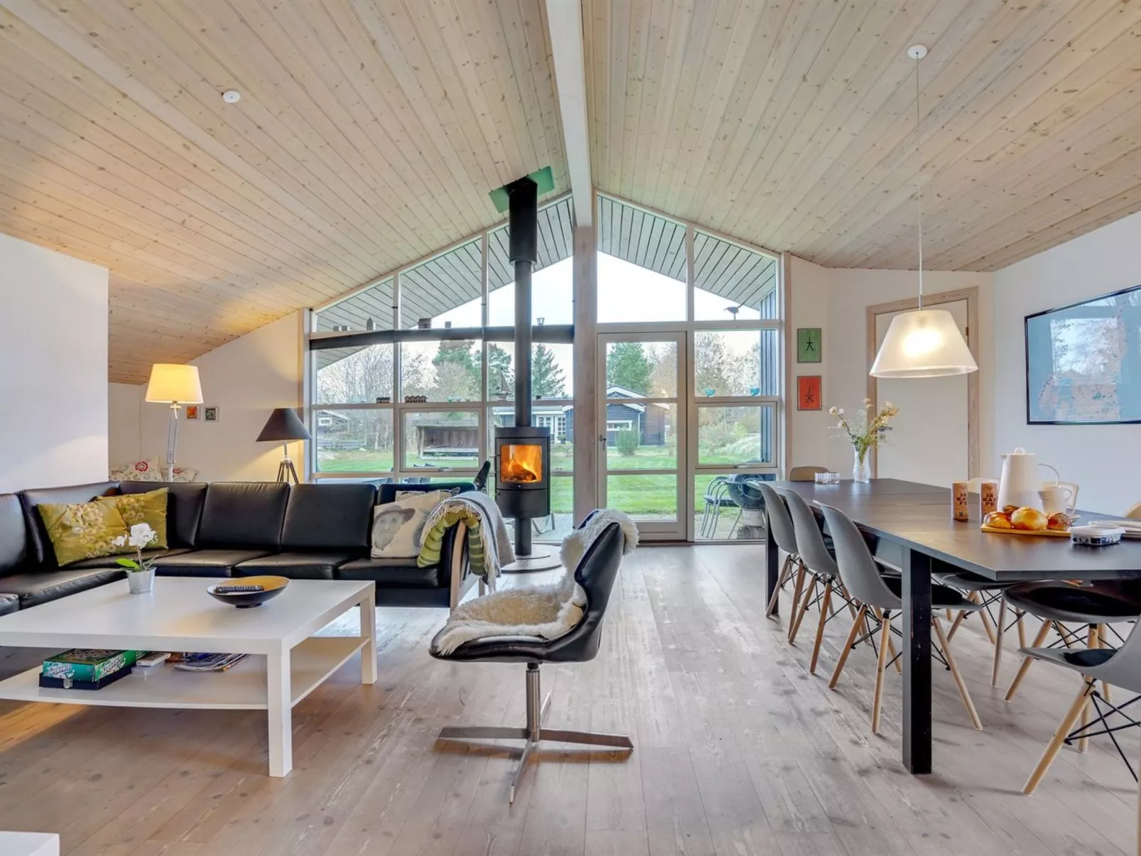 "Elni" - 900m from the sea-Outside