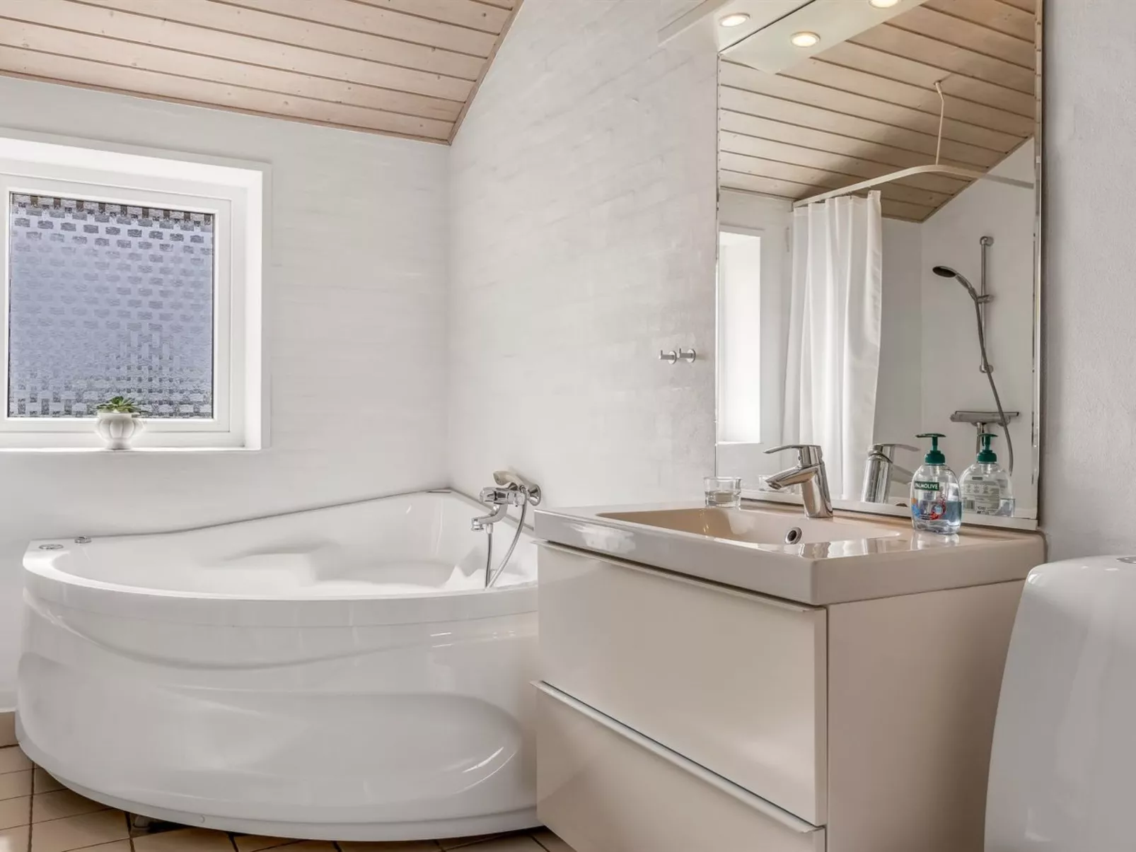 "Gudmar" - 500m from the sea-Inside