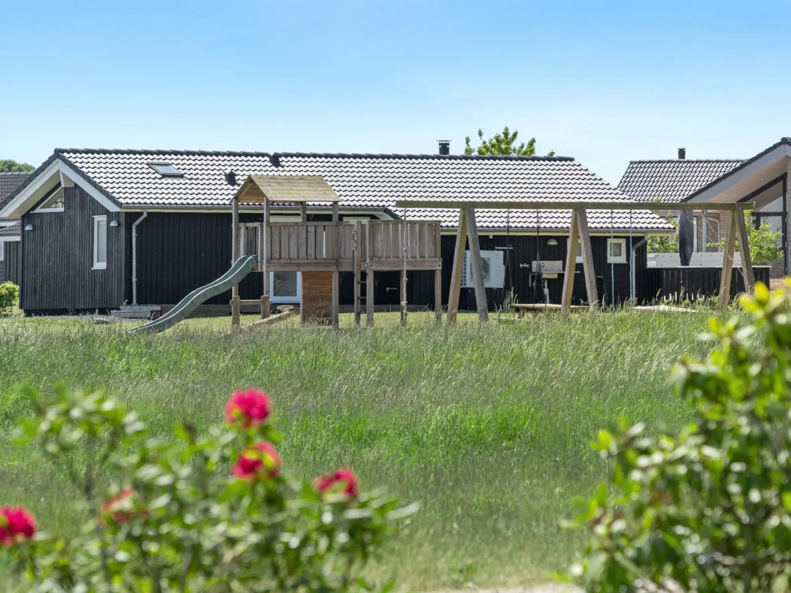 "Helena" - 250m from the sea-Outside