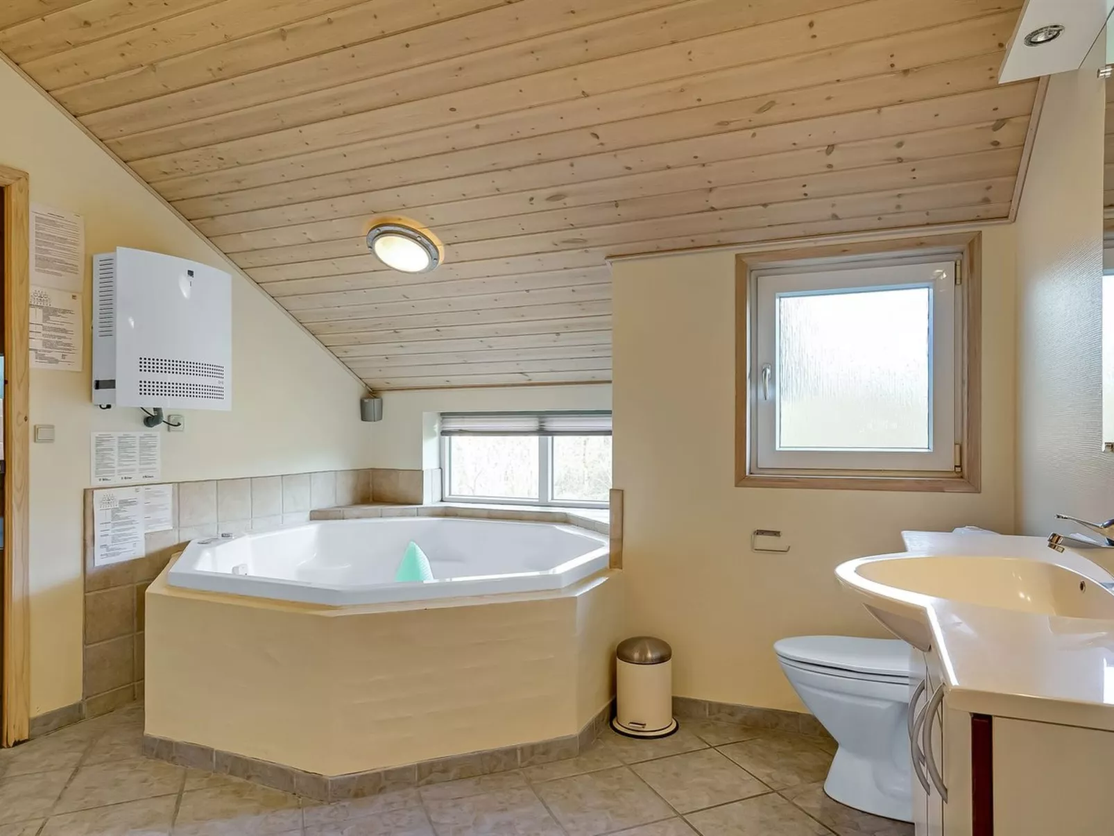 "Tyki" - 12km from the sea-Dedans