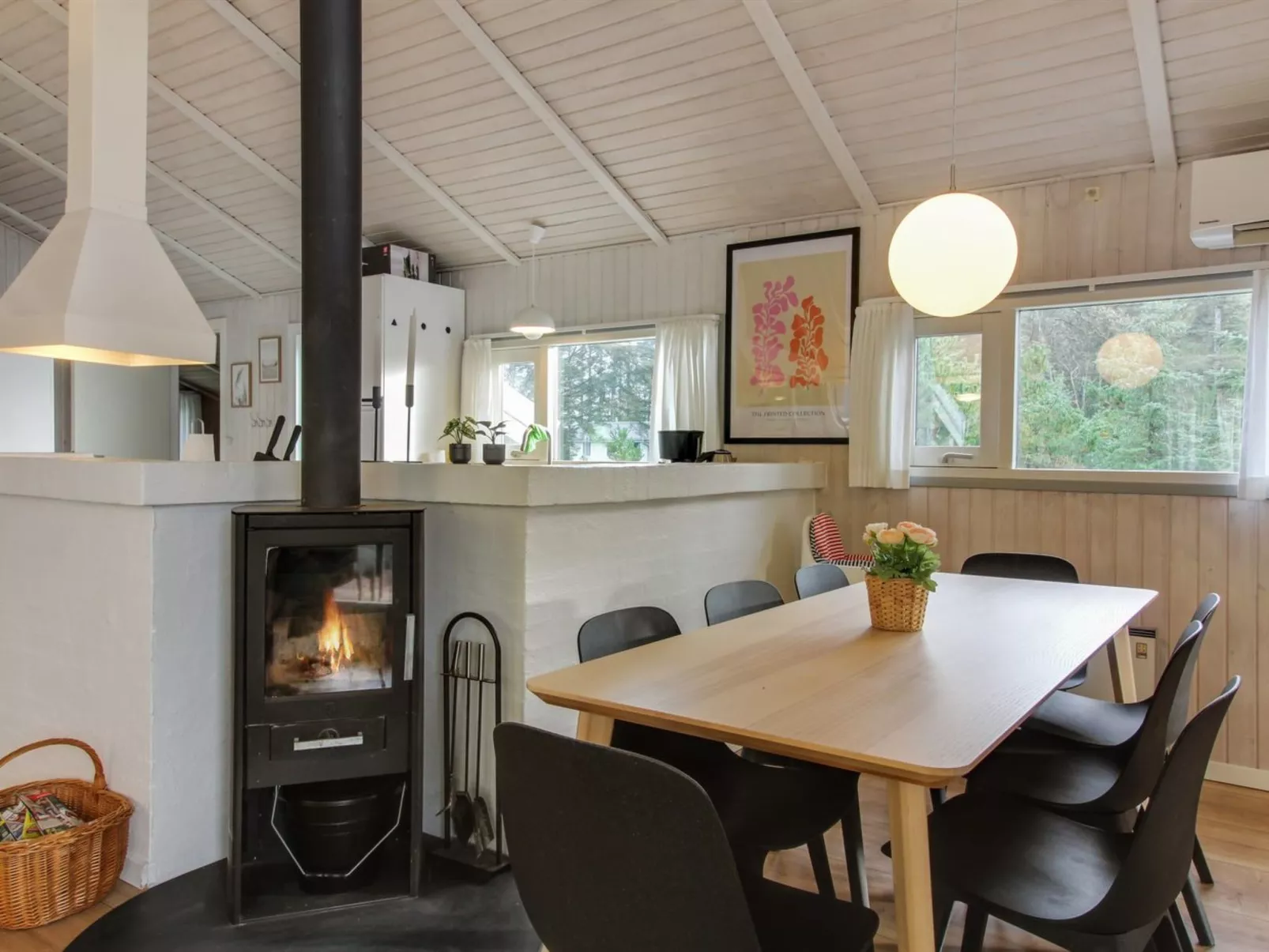 "Kragh" - 950m from the sea-Dedans