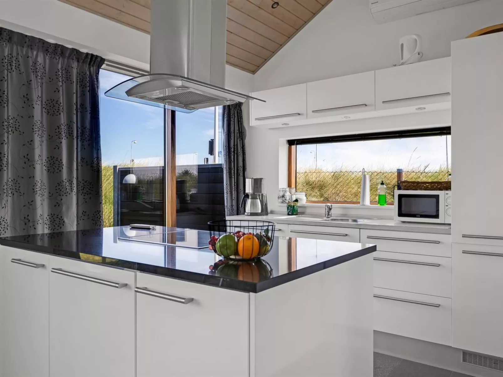 "Elinora" - 100m from the sea-Inside