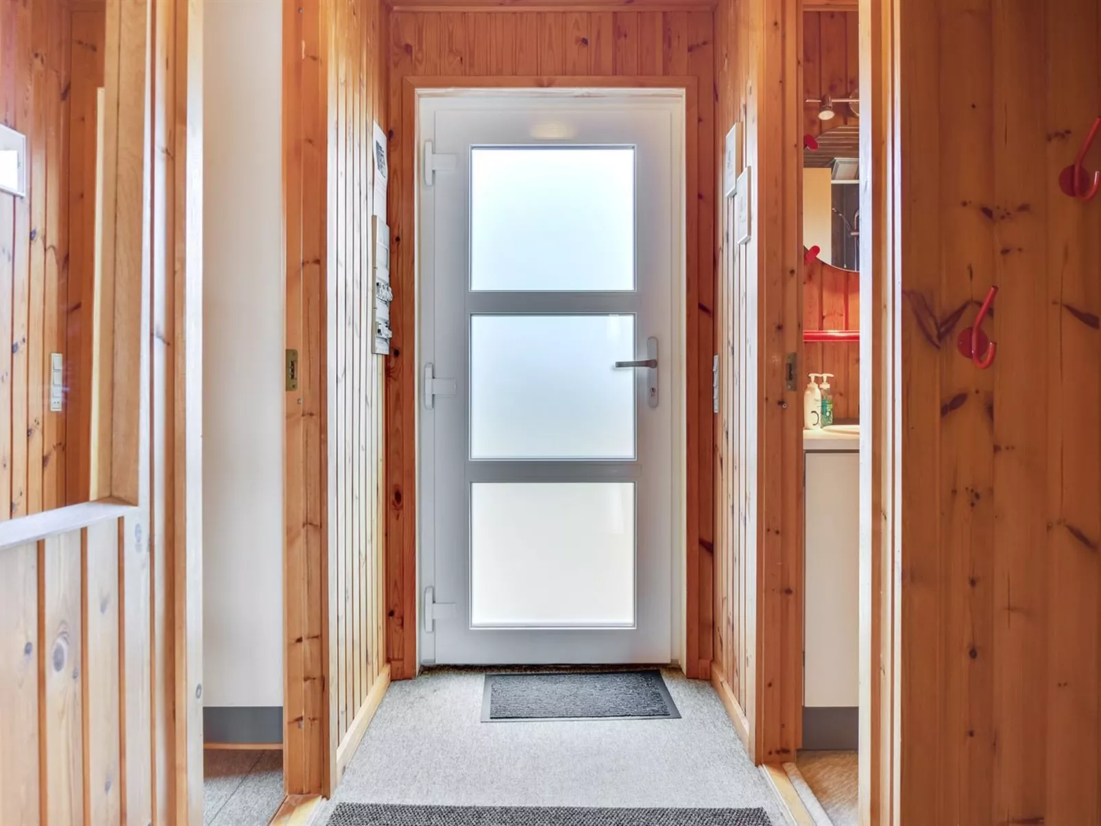 "Ellyn" - 500m from the sea-Drinnen