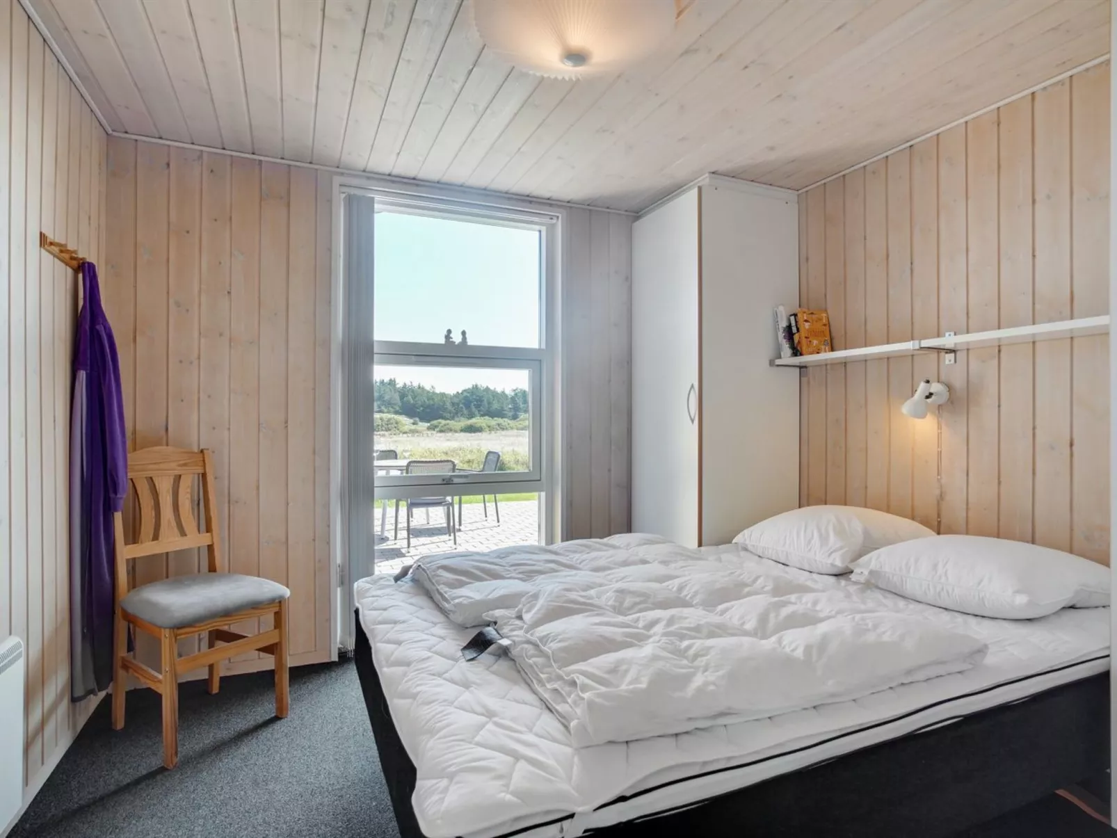 "Elsabet" - 750m from the sea-Drinnen