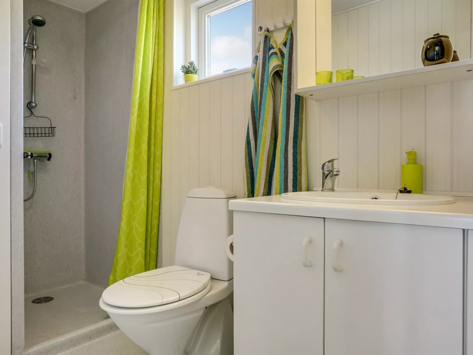 "Jenvold" - 300m to the fjord-Inside