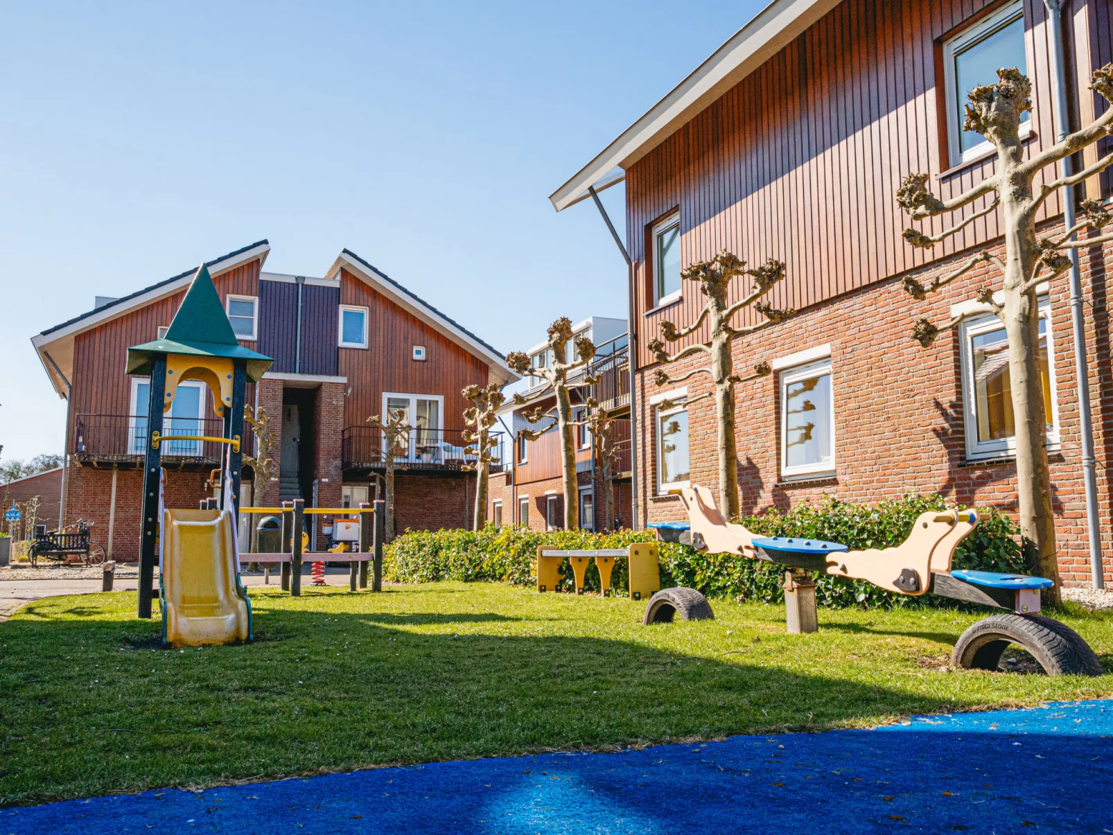 Busch en Dam-Outside