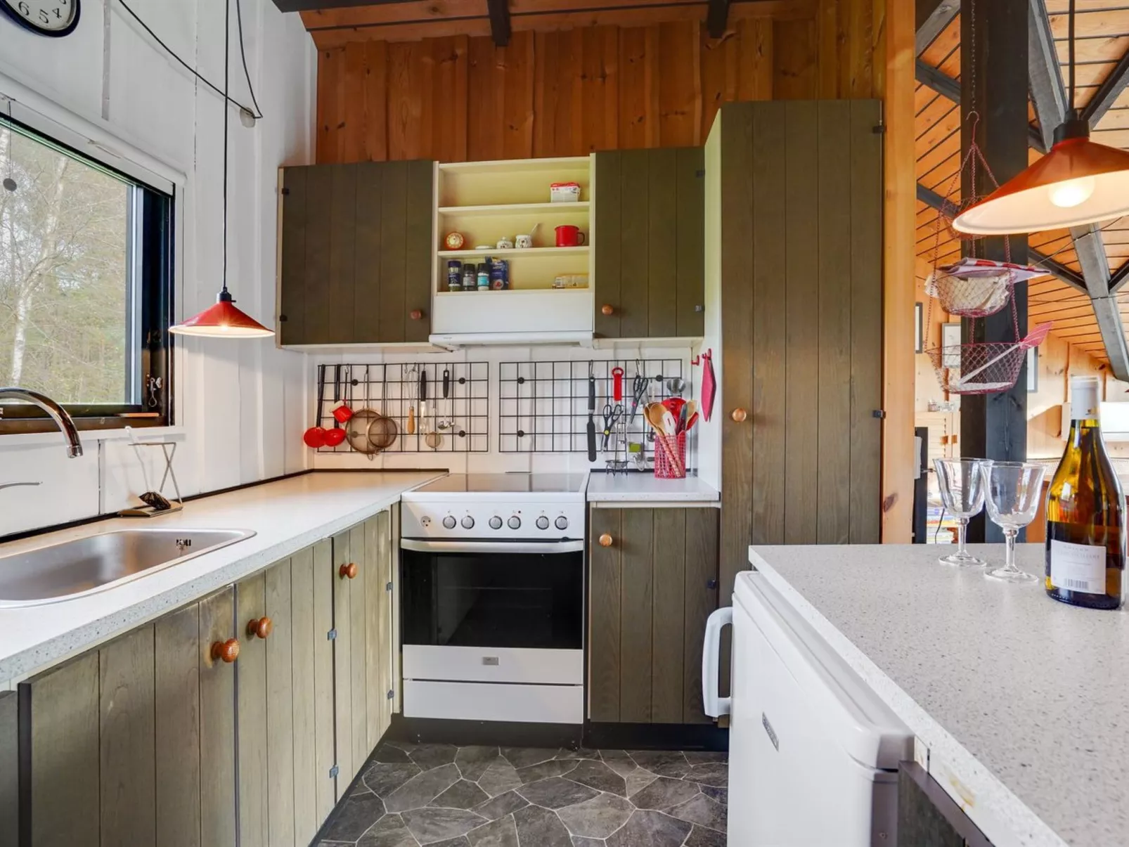 "Tenho" - 4.4km from the sea-Drinnen