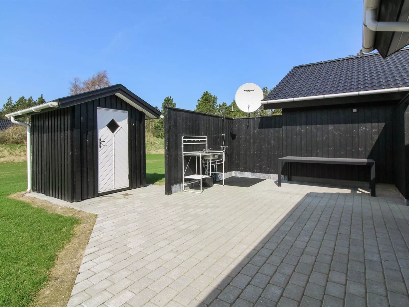 "Ethel" - 1.5km to the fjord-Draußen