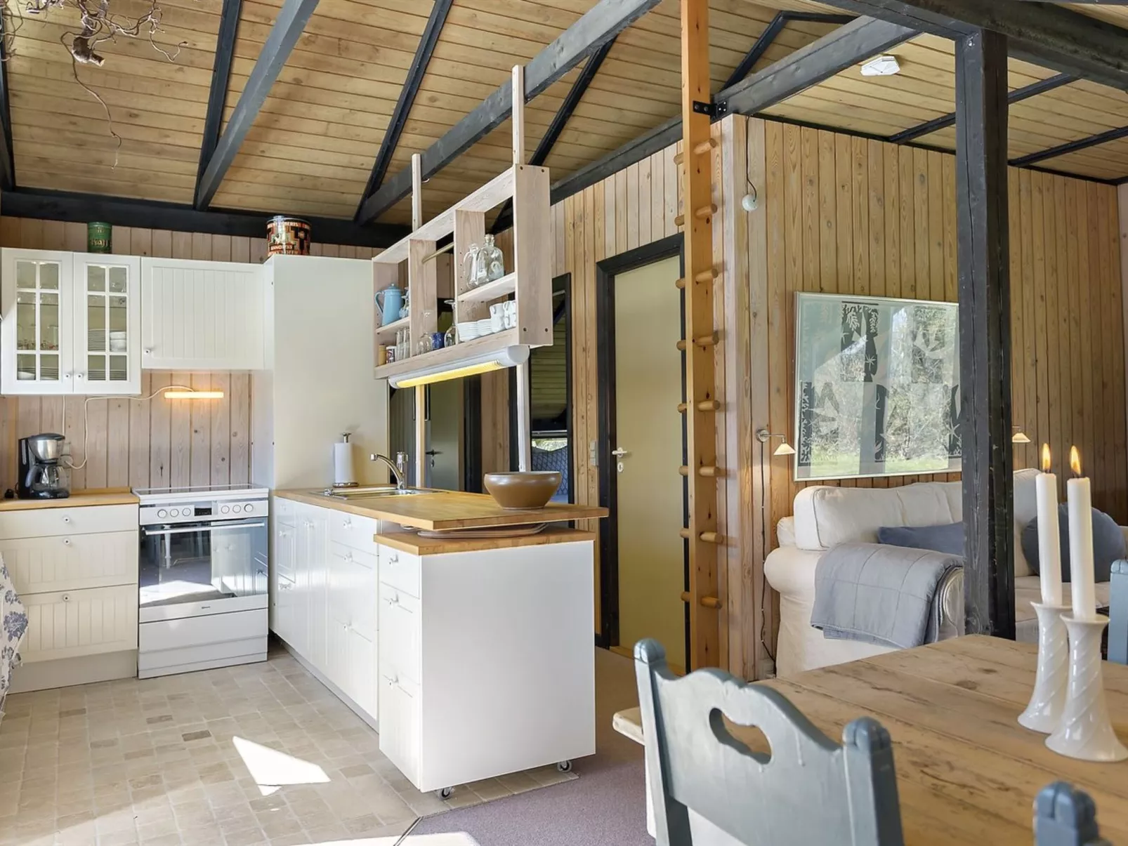 "Guthki" - 275m from the sea-Inside