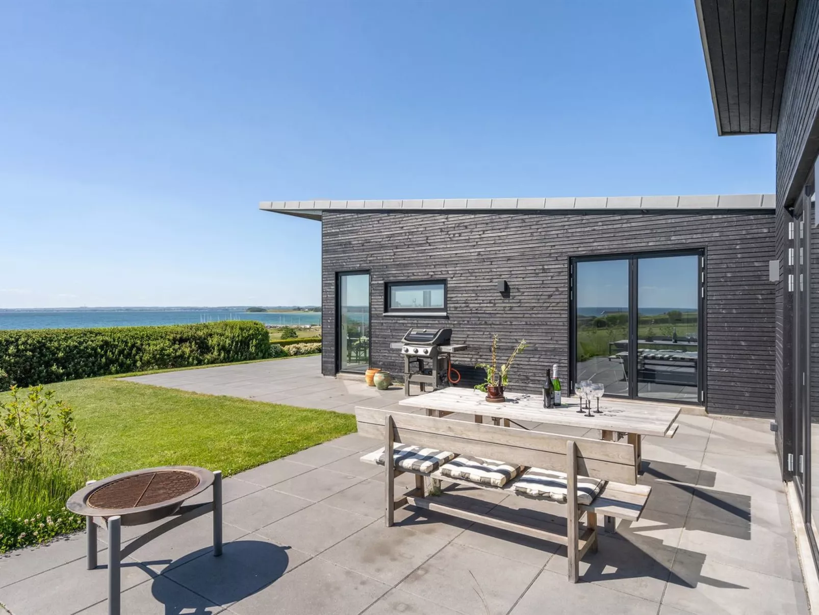 "Anniina" - 200m from the sea-Outside