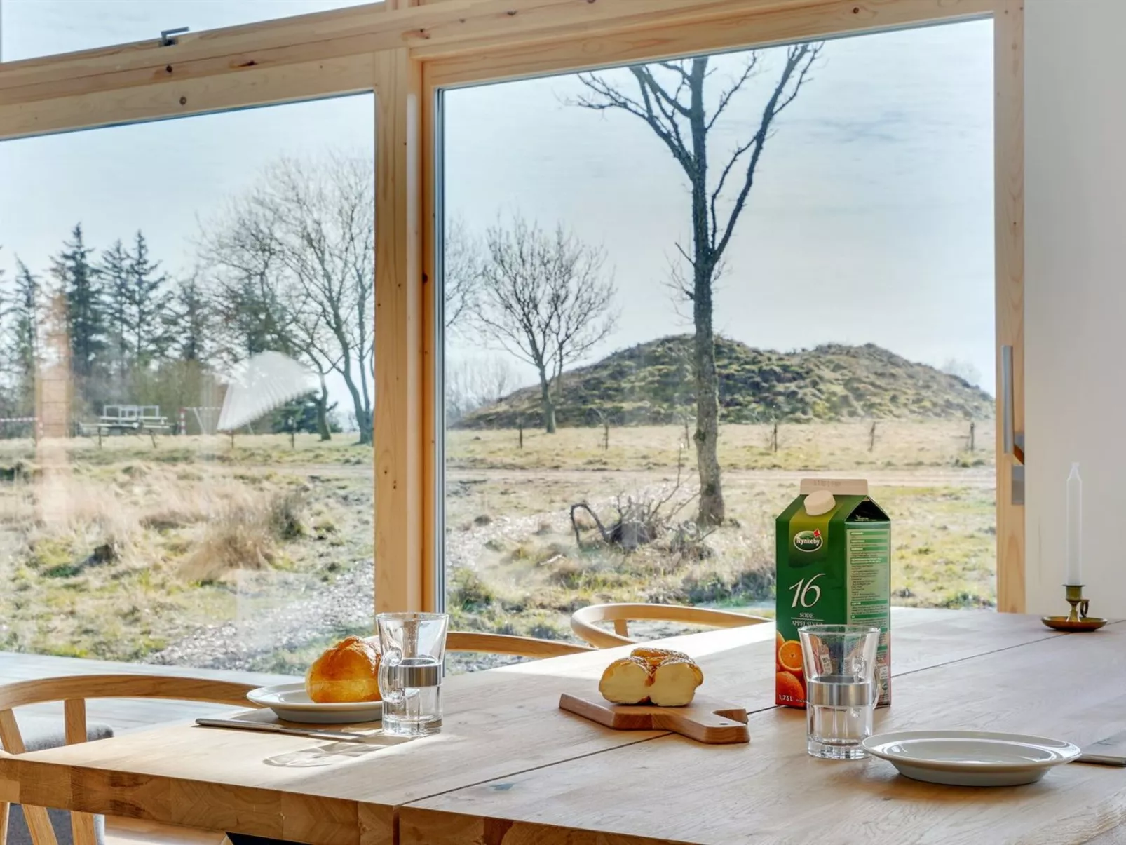 "Haubert" - 500m to the fjord-Dedans