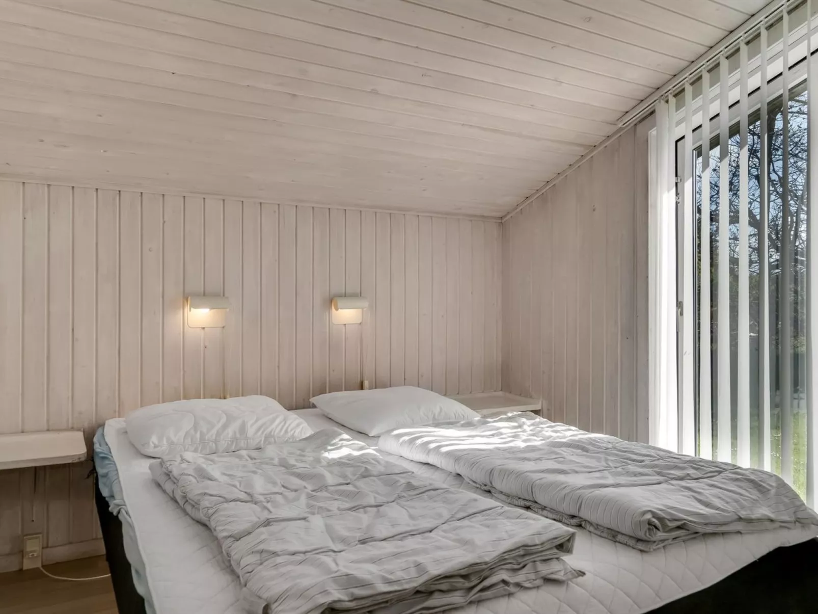 "Aponi" - 400m from the sea-Dedans