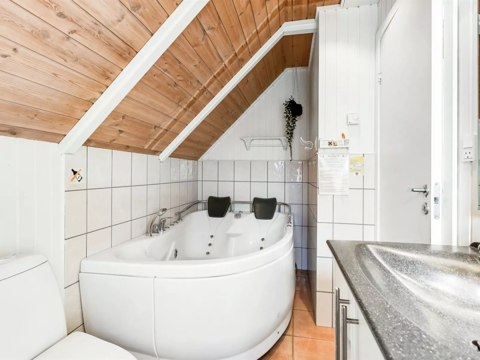 "Urpo" - 6km from the sea-Inside