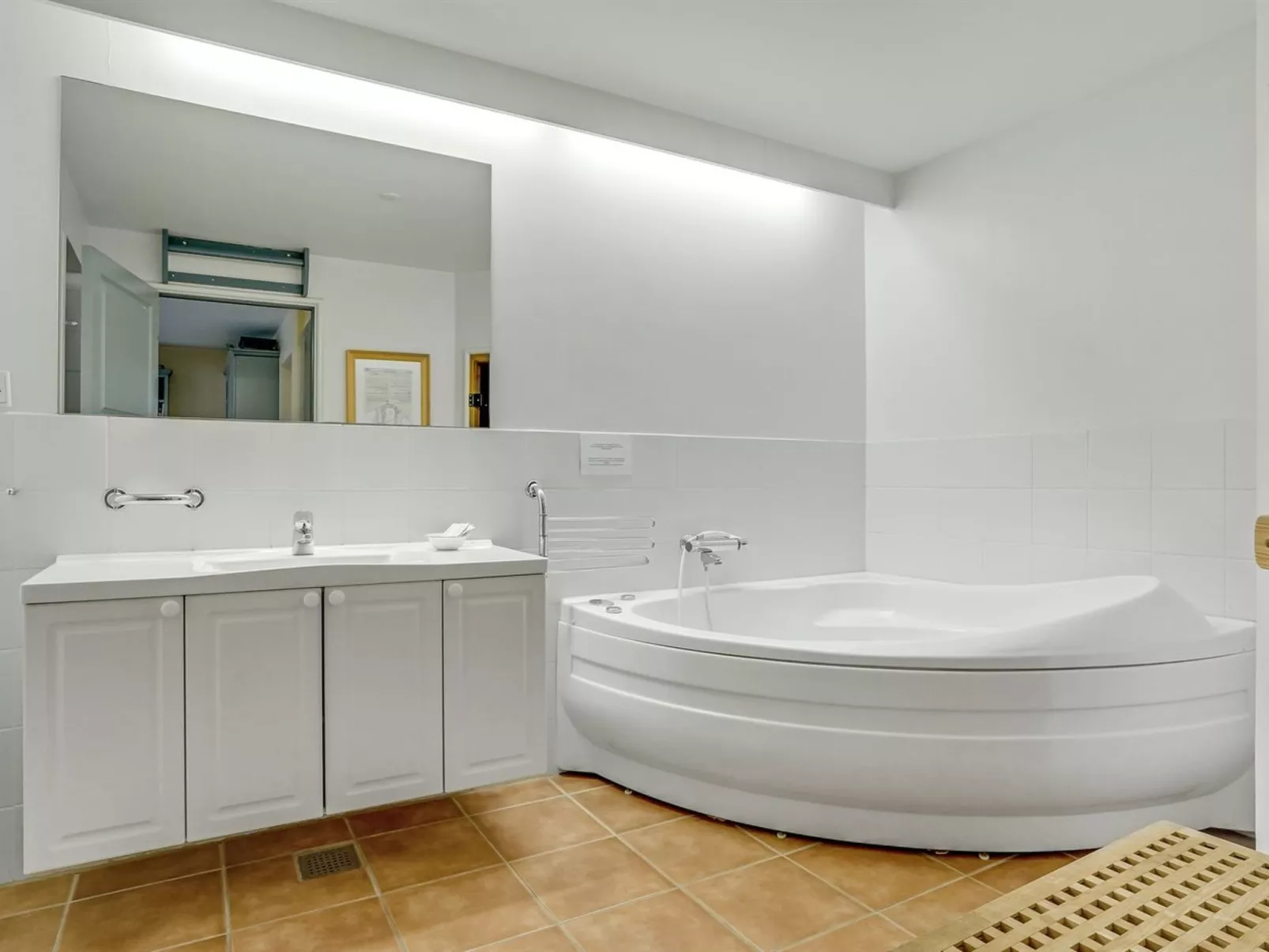 "Jannike" - 100m from the sea-Inside