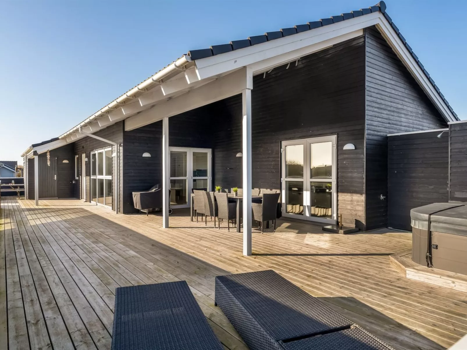 "Markku" - 400m from the sea-Outside