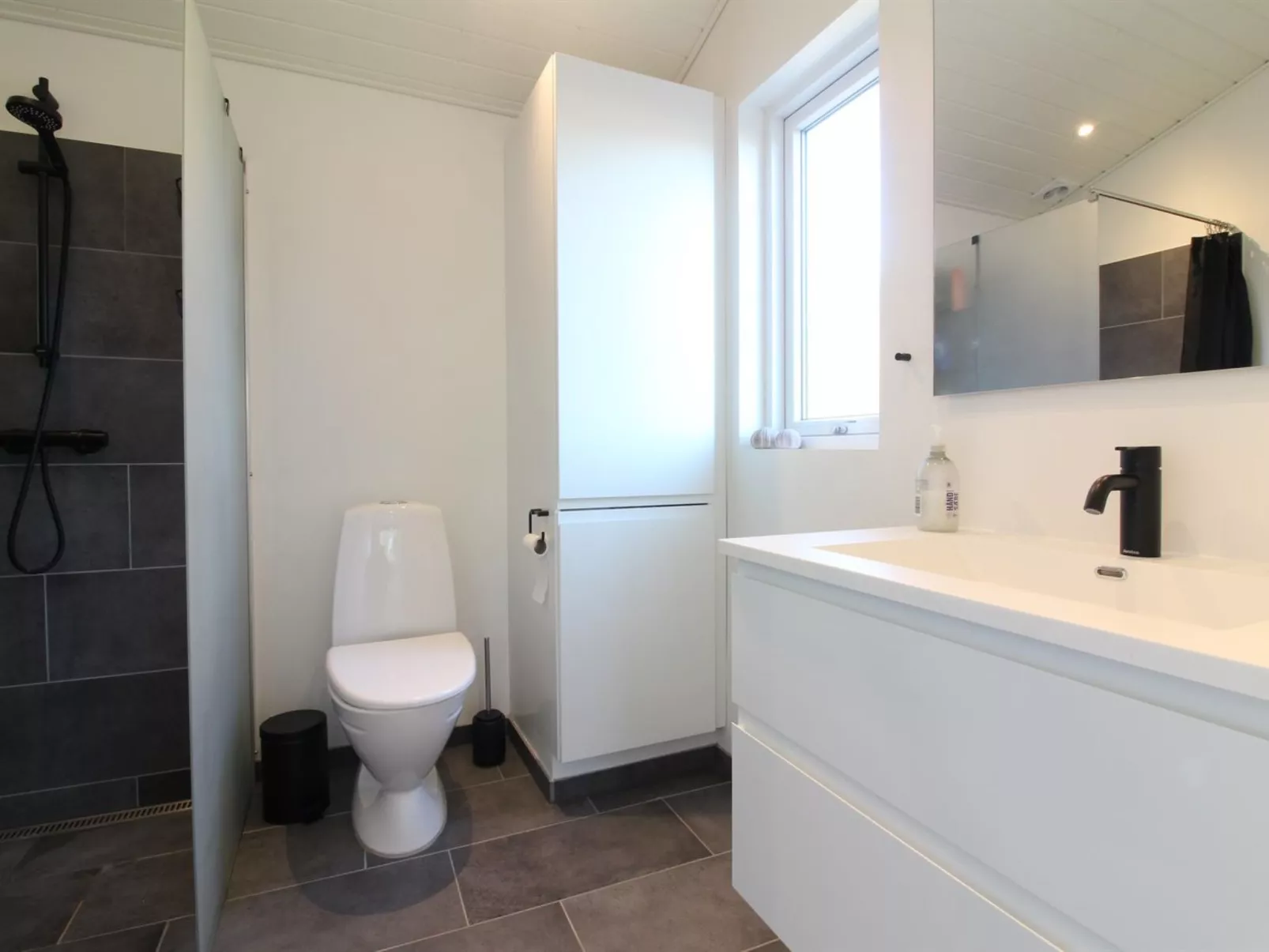 "Kamp" - 700m from the sea-Dedans