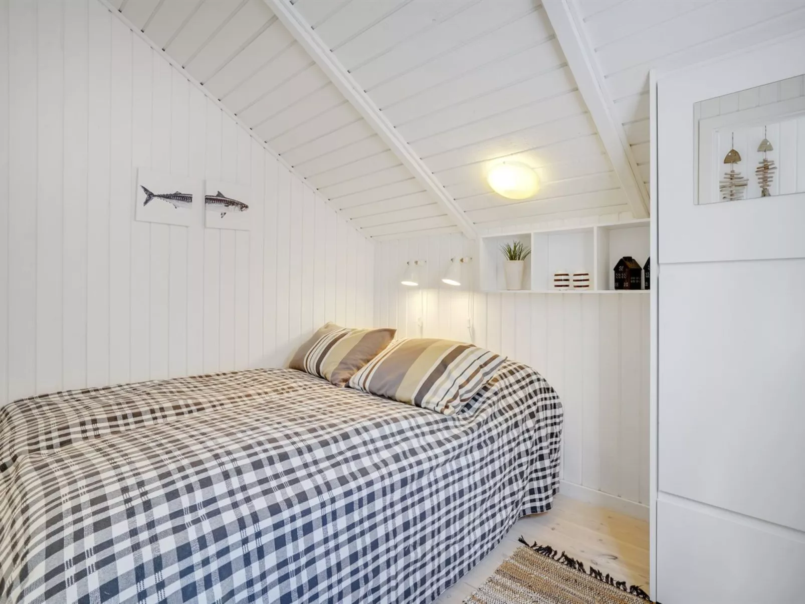 "Matthis" - 500m to the fjord-Inside