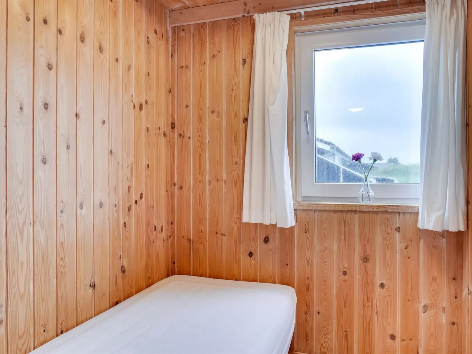 "Thorir" - 542m from the sea-Drinnen