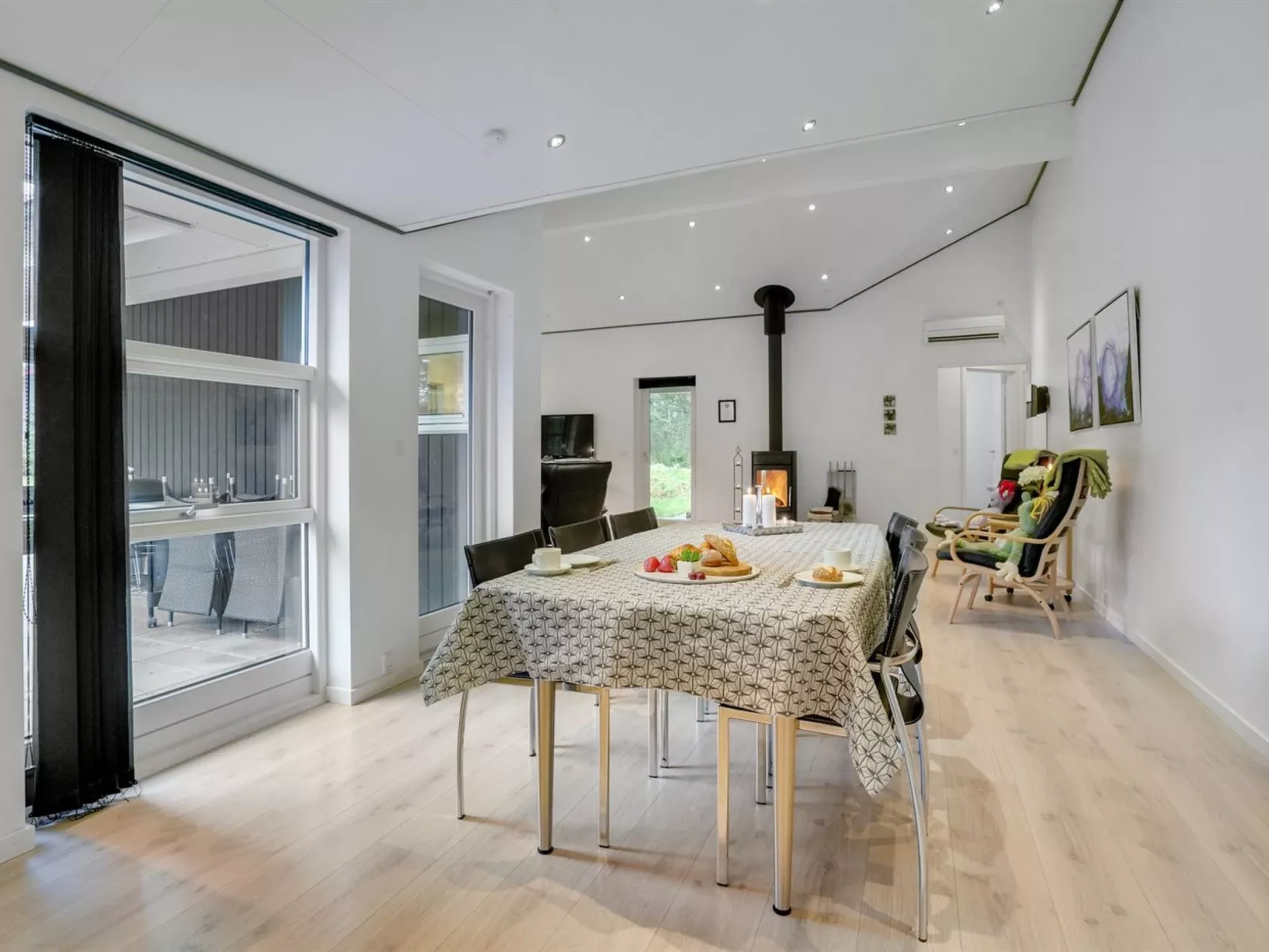 "Hekla" - 30km from the sea-Drinnen