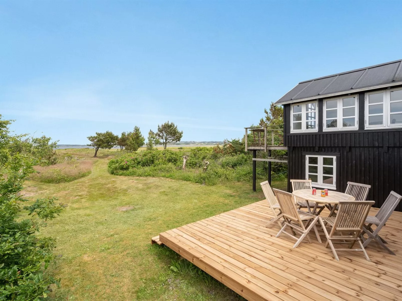 "Gren" - 90m to the fjord-Outside