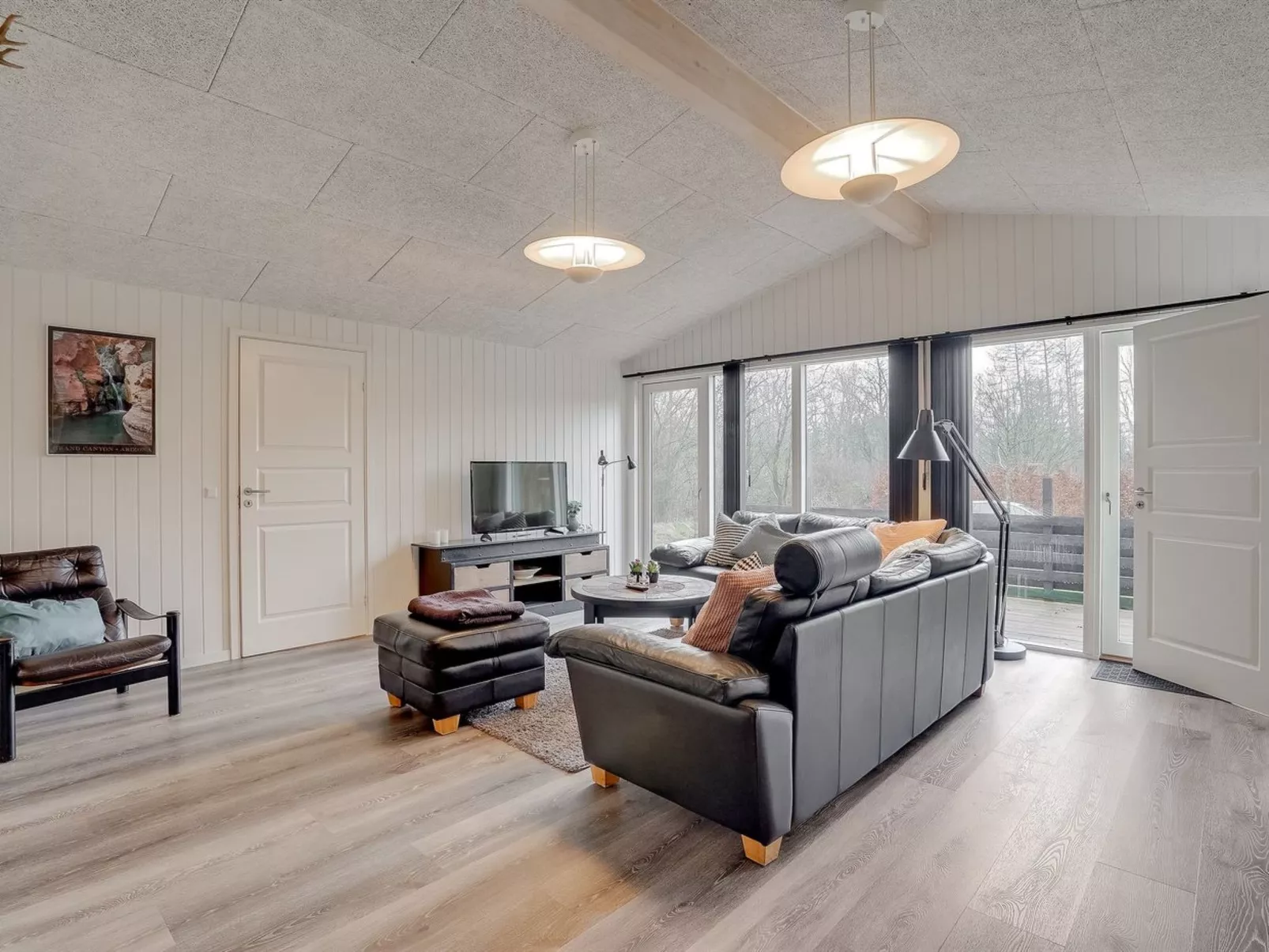 "Vitus" - 30km from the sea-Dedans