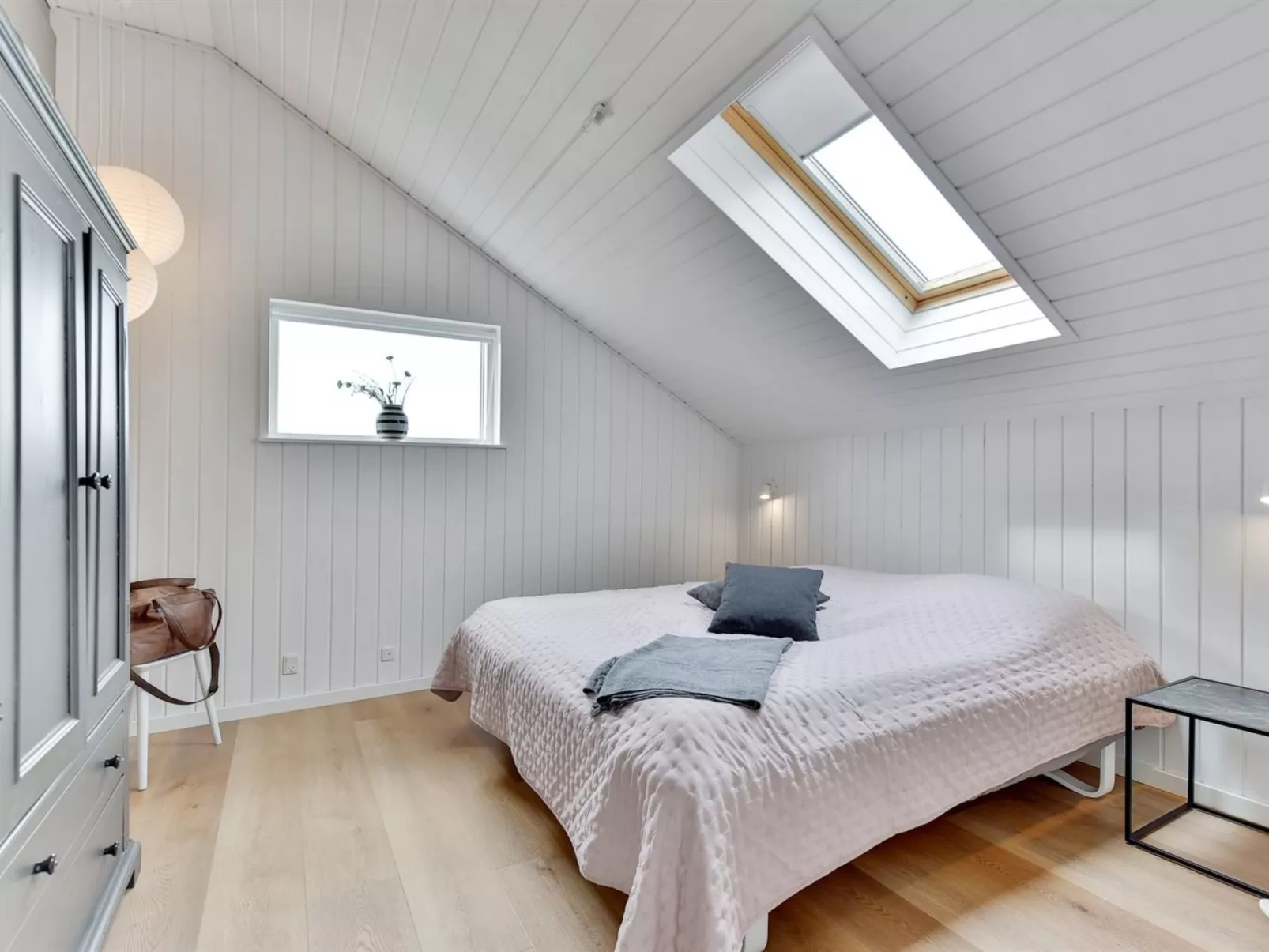 "Arvo" -  from the sea-Dedans