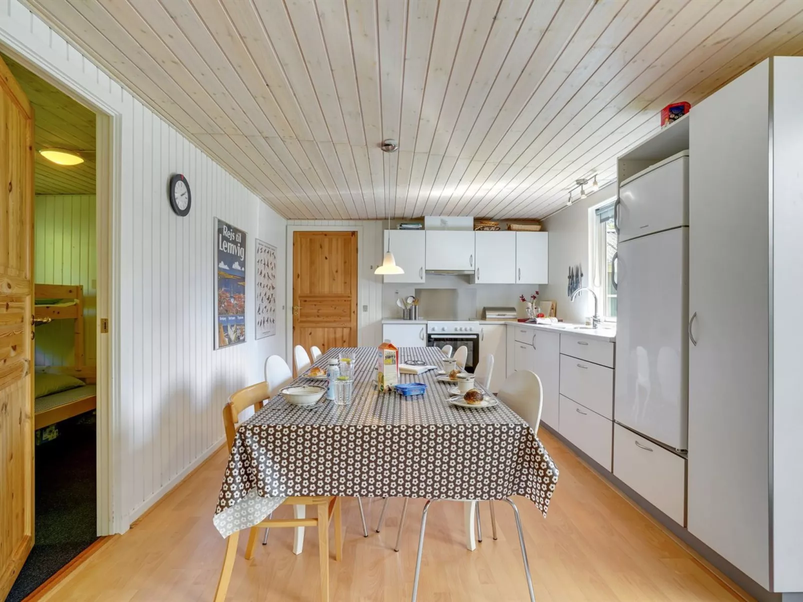 "Ulrike" - 600m to the fjord-Inside