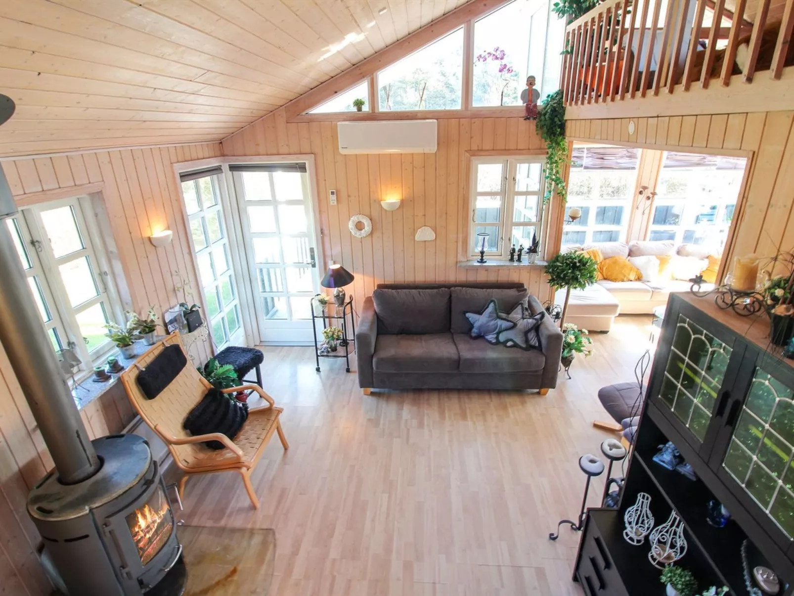 "Bjari" - 850m from the sea-Inside