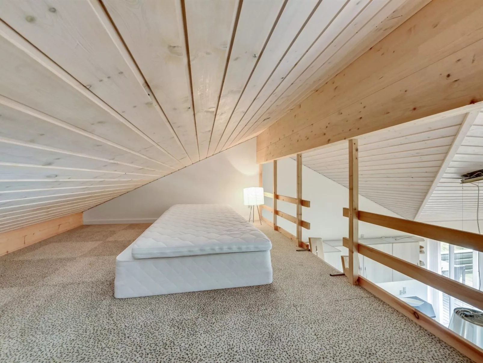 "Sibyll" -  from the sea-Drinnen