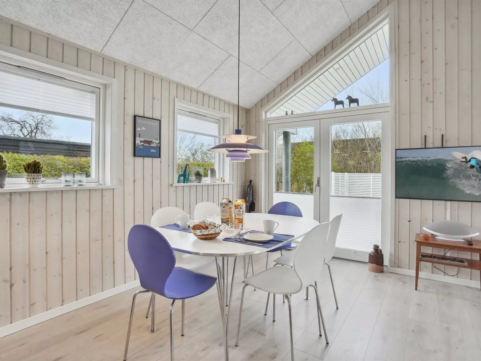 "Gunholm" - 150m from the sea-Drinnen