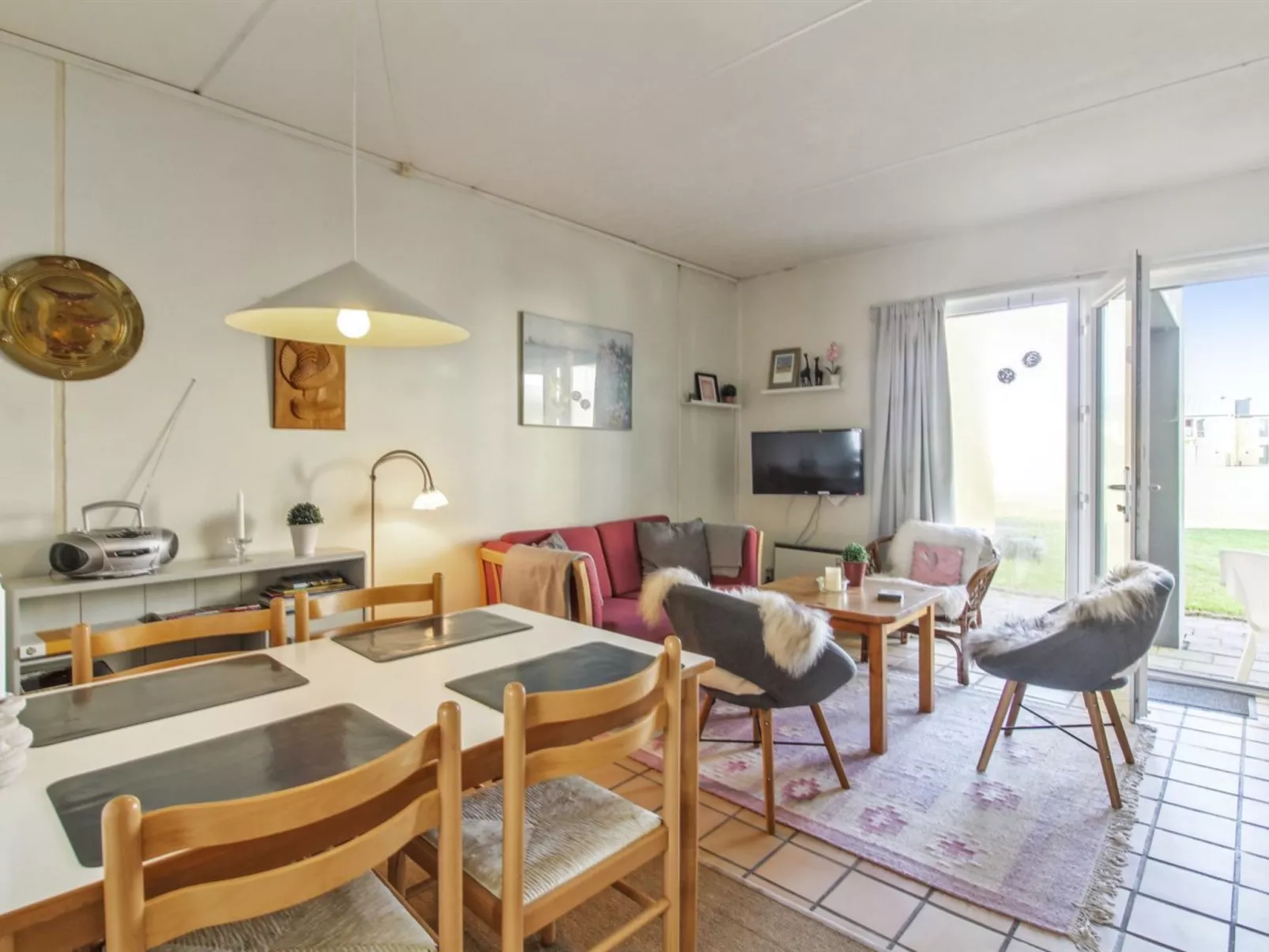 "Solveg" - 150m from the sea-Inside