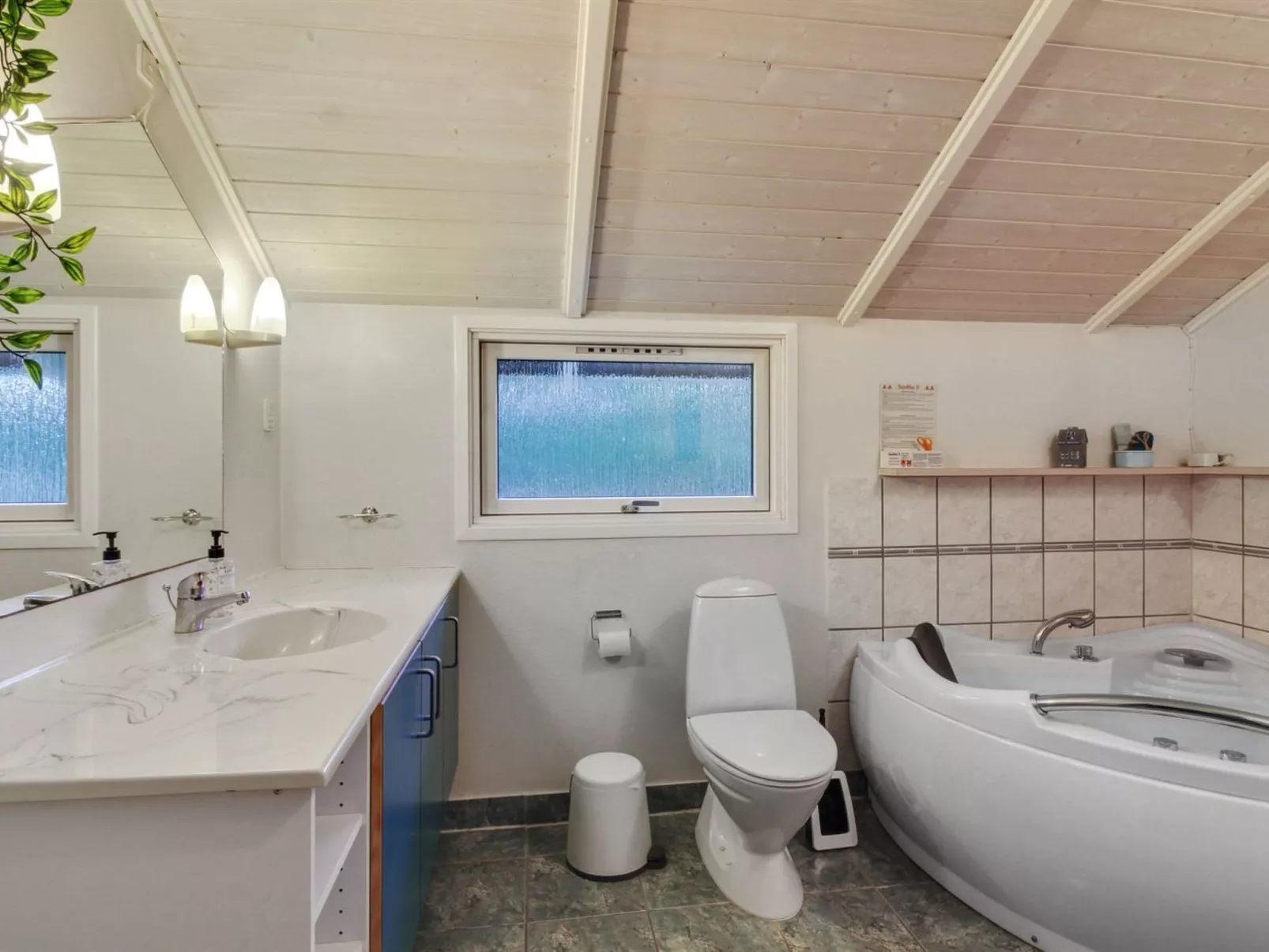 "Acucena" - 1.3km from the sea-Dedans