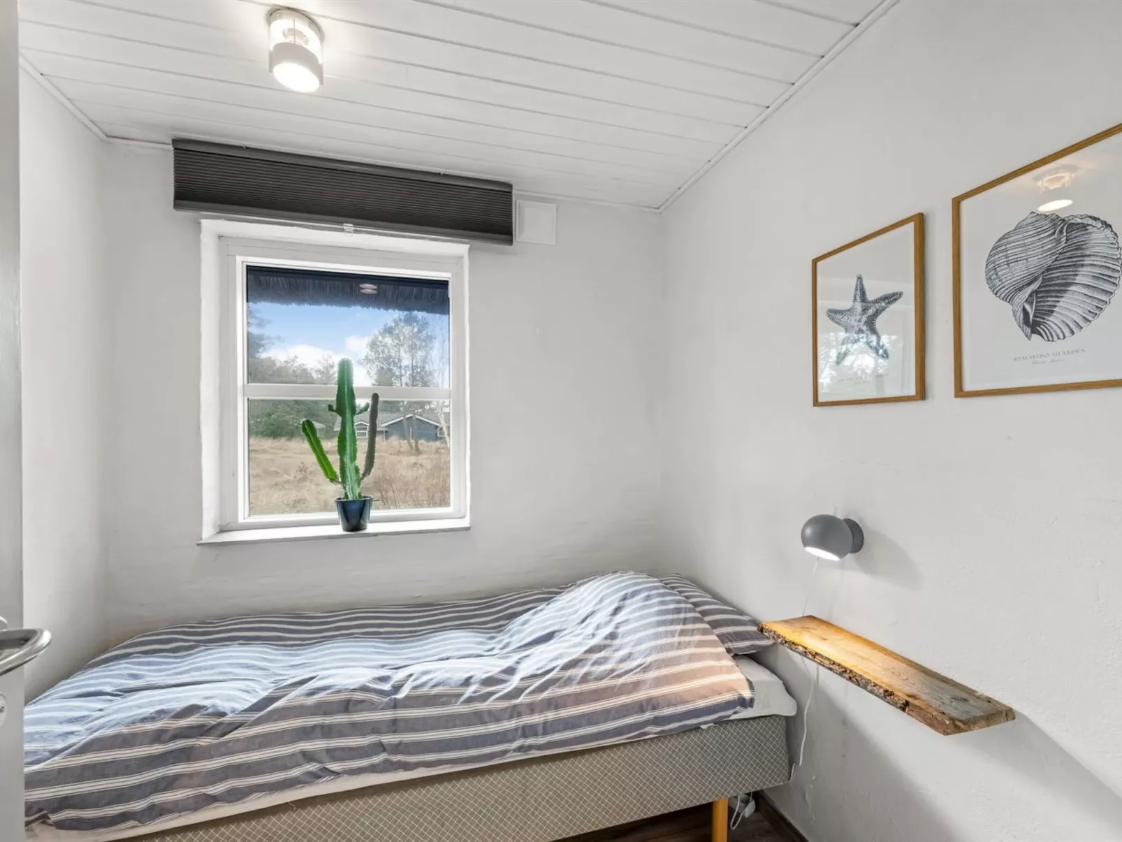 "Roswitha" - 1.5km from the sea-Inside