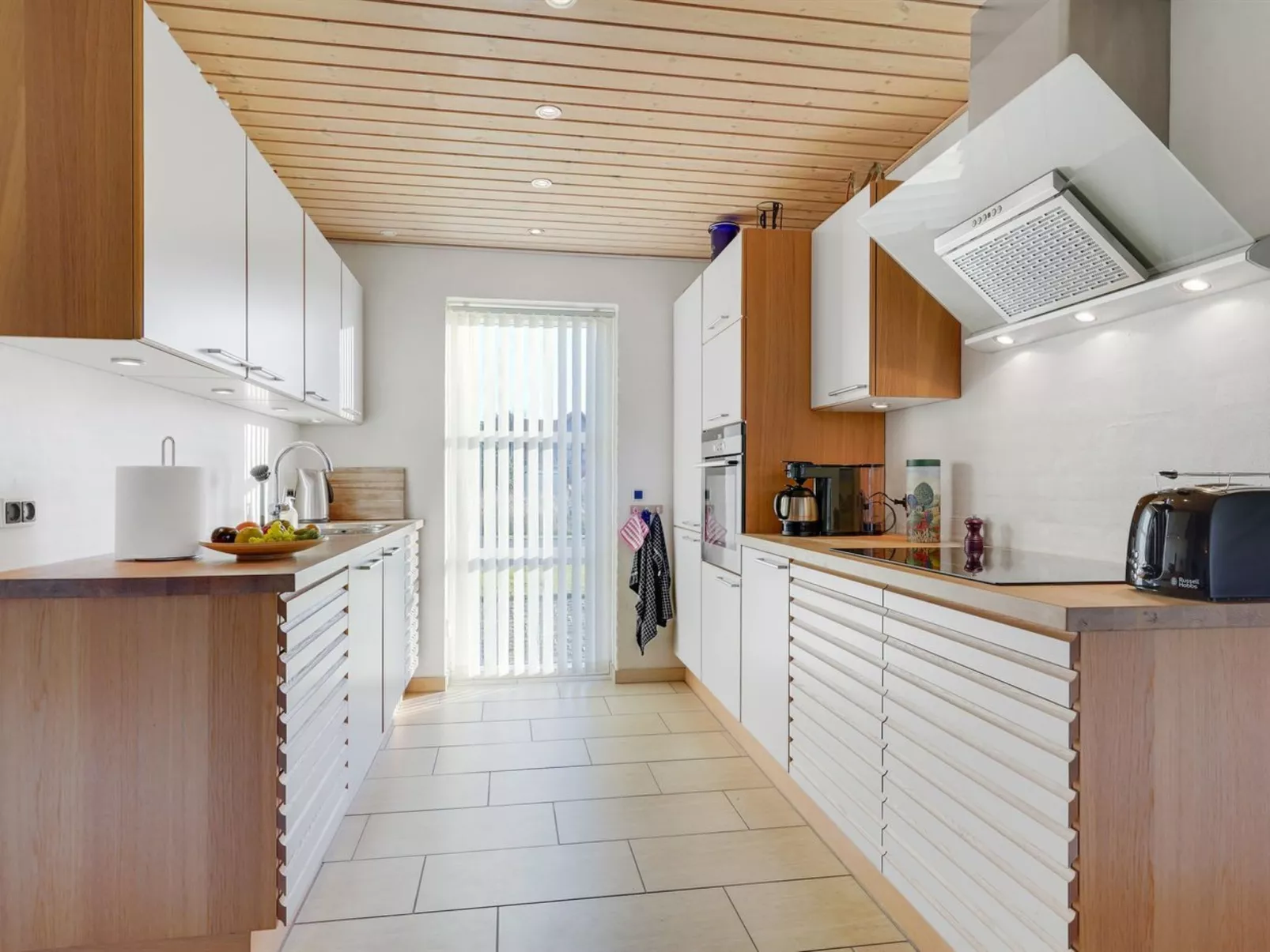 "Fengur" - 330m from the sea-Inside