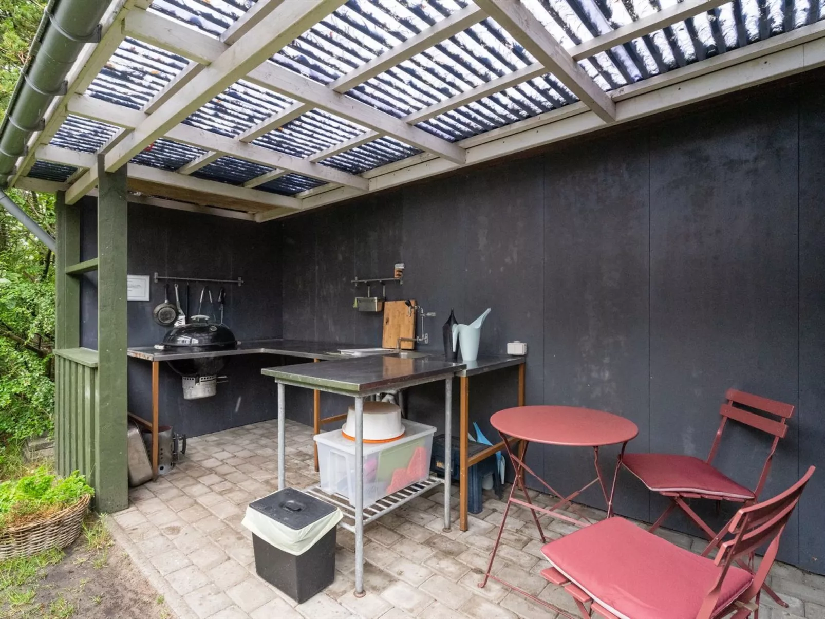 "Gail" - 400m to the fjord-Outside