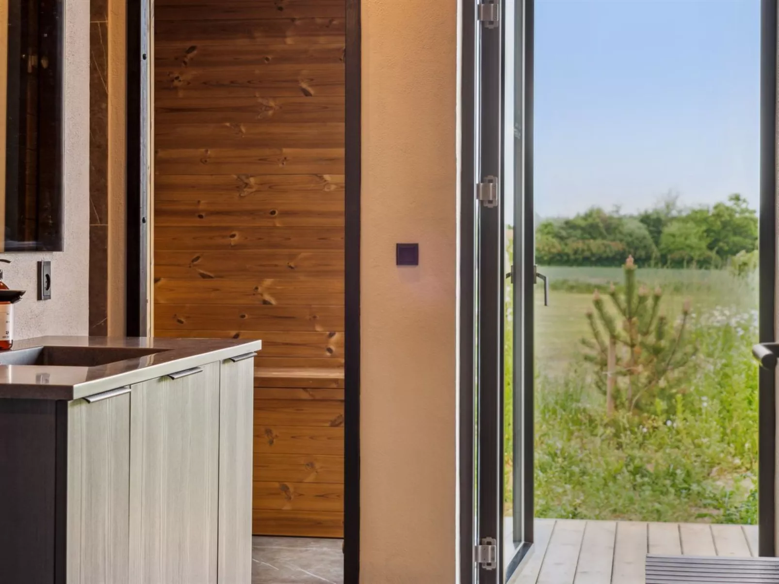 "Anelle" - 500m from the sea-Inside