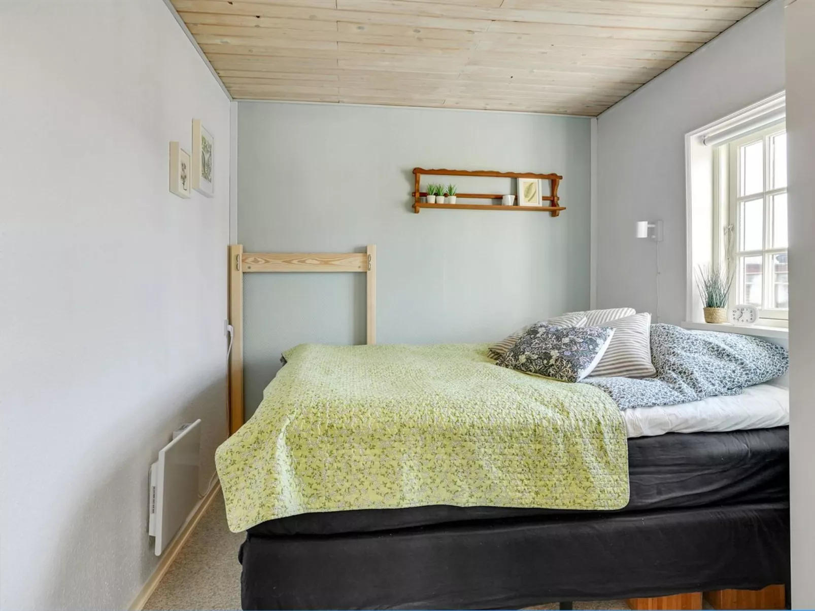 "Sazur" - 75m from the sea-Inside