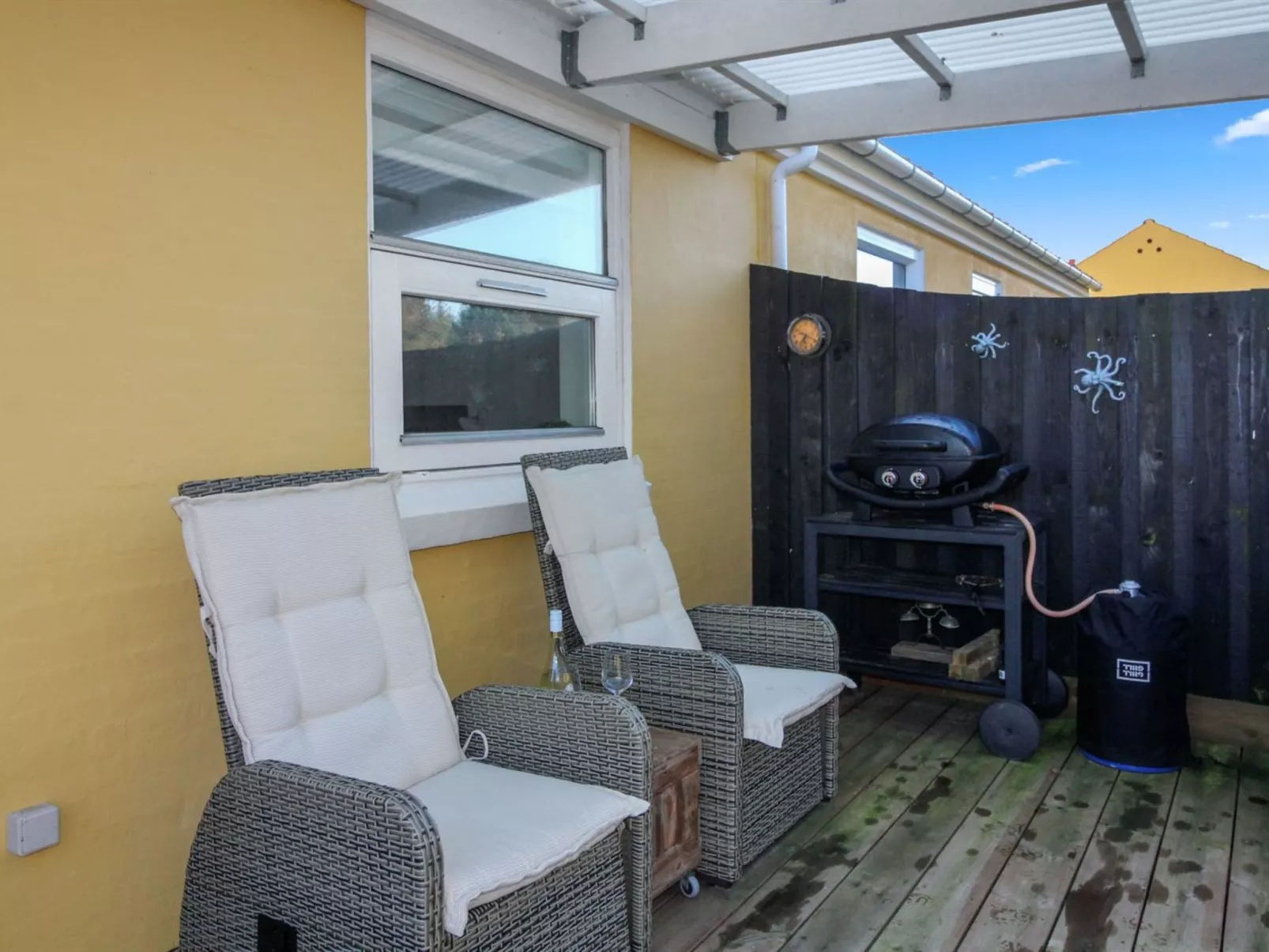 "Oddi" - 900m from the sea-Draußen