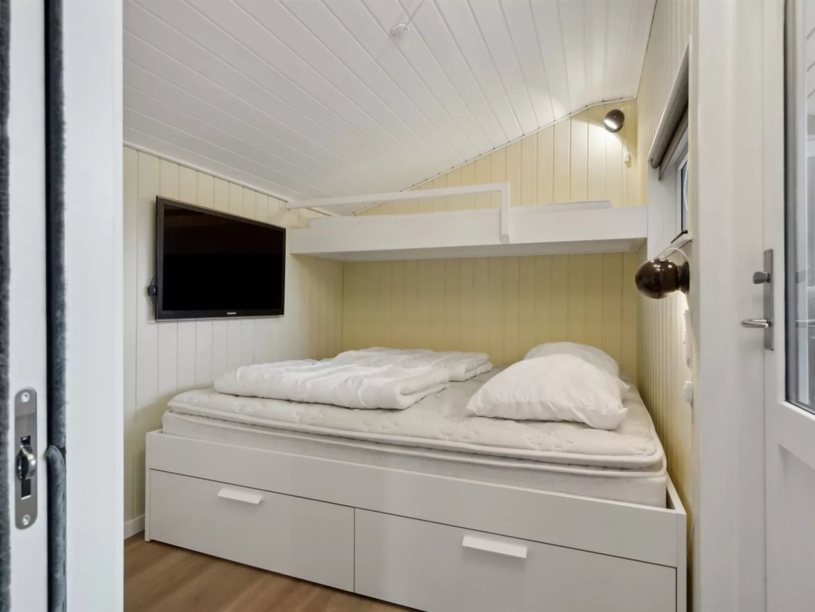 "Pedersen" - 50m from the sea-Inside